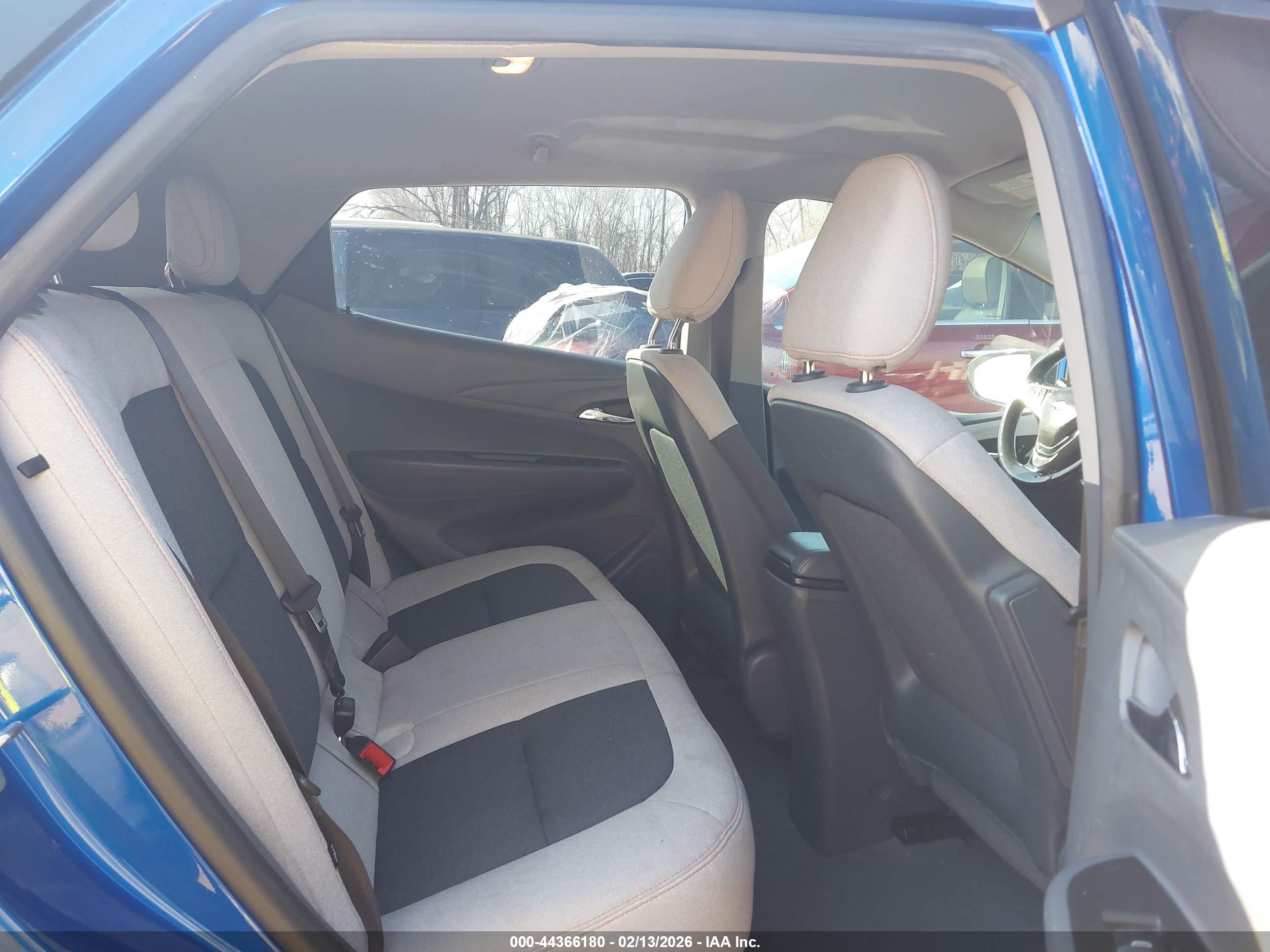 CHEVROLET BOLT image 8