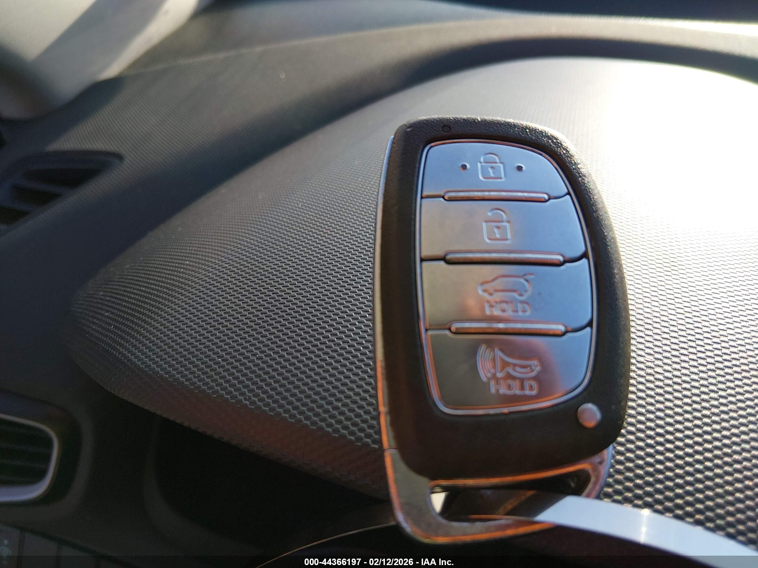 HYUNDAI IONIQ image 11