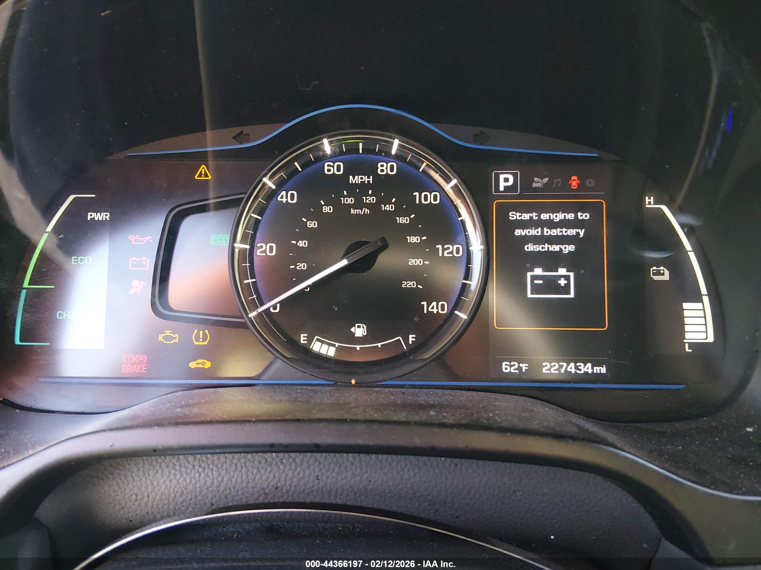 HYUNDAI IONIQ image 7