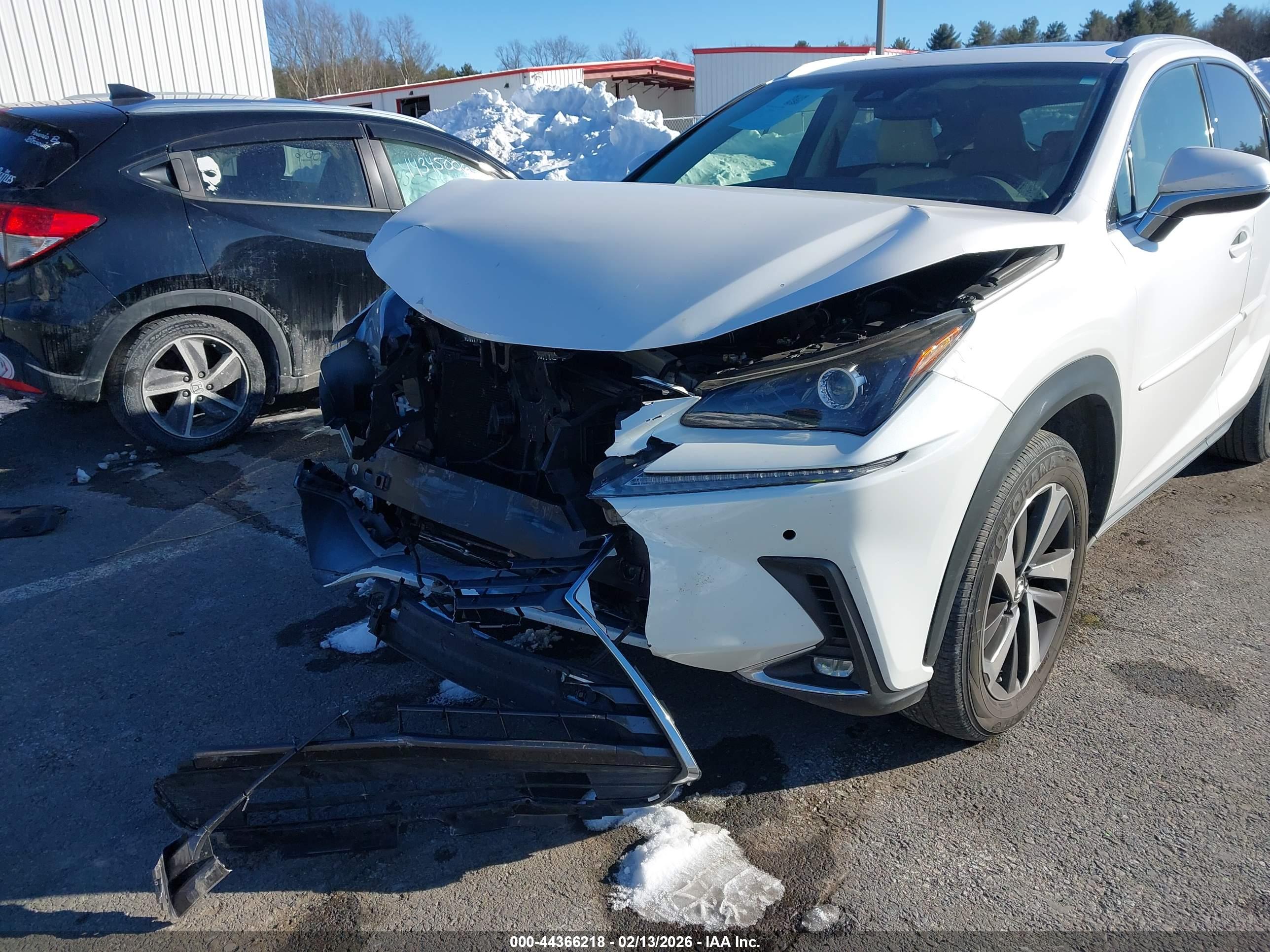 LEXUS NX image 6