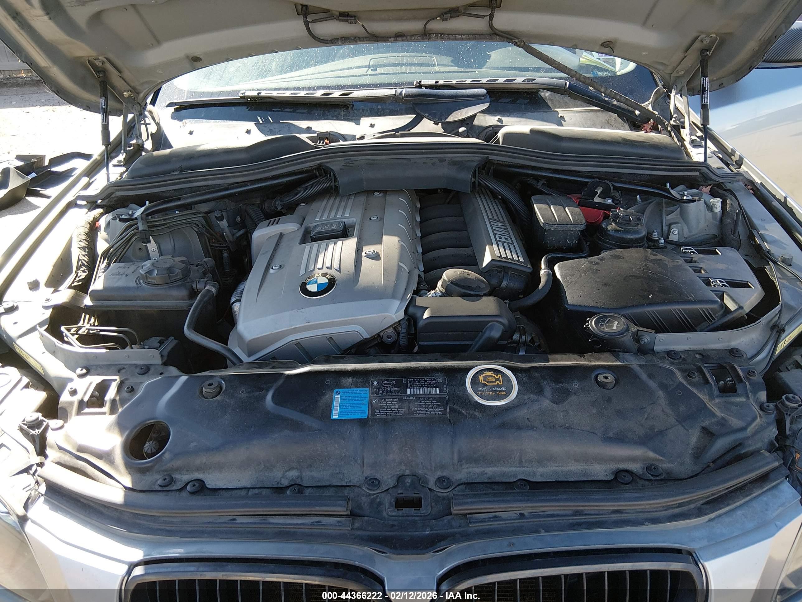 BMW 530XI image 10