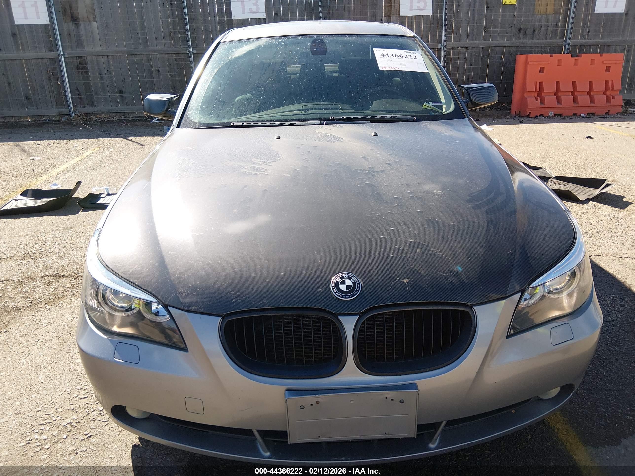 BMW 530XI image 6