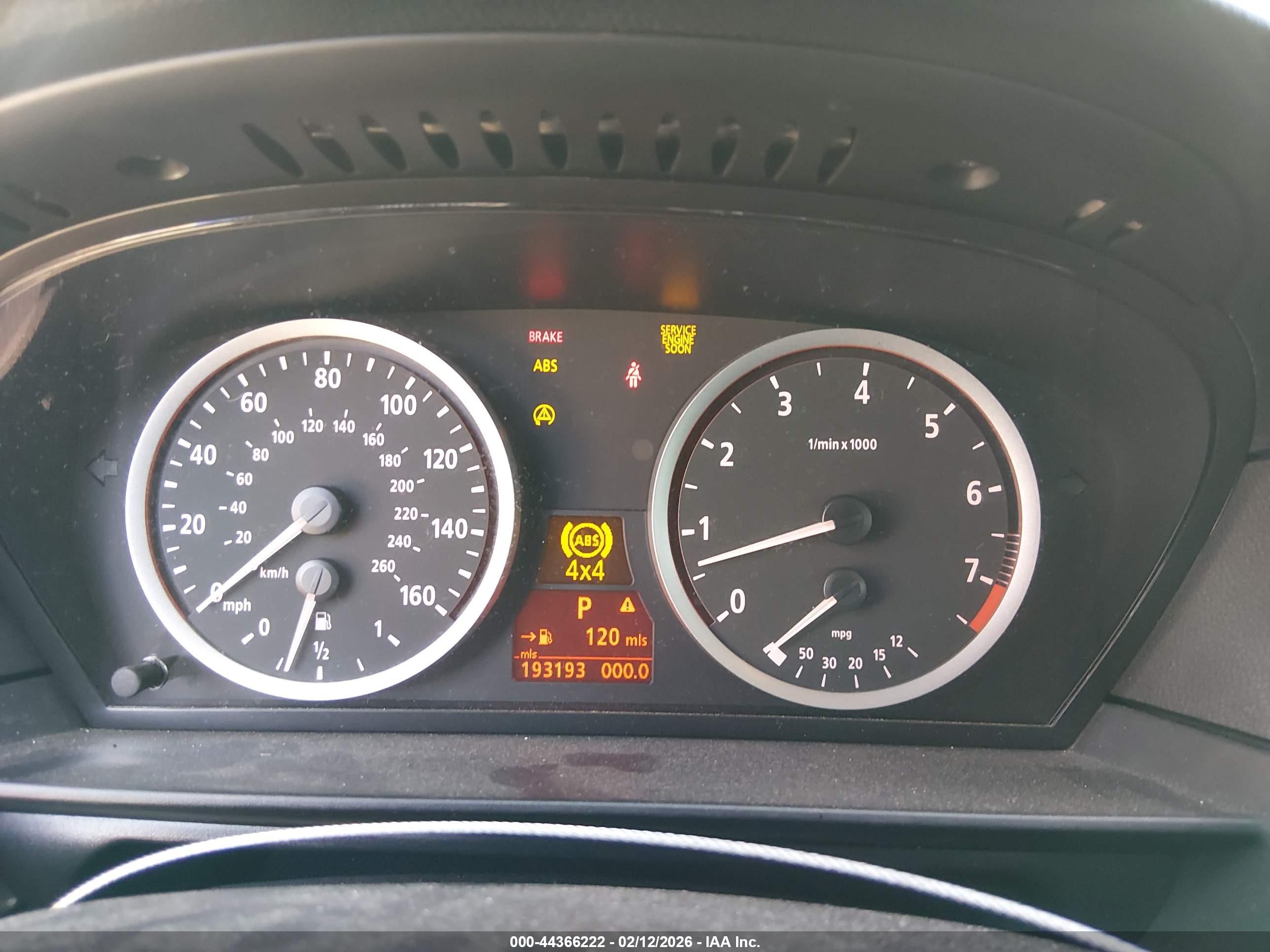 BMW 530XI image 7