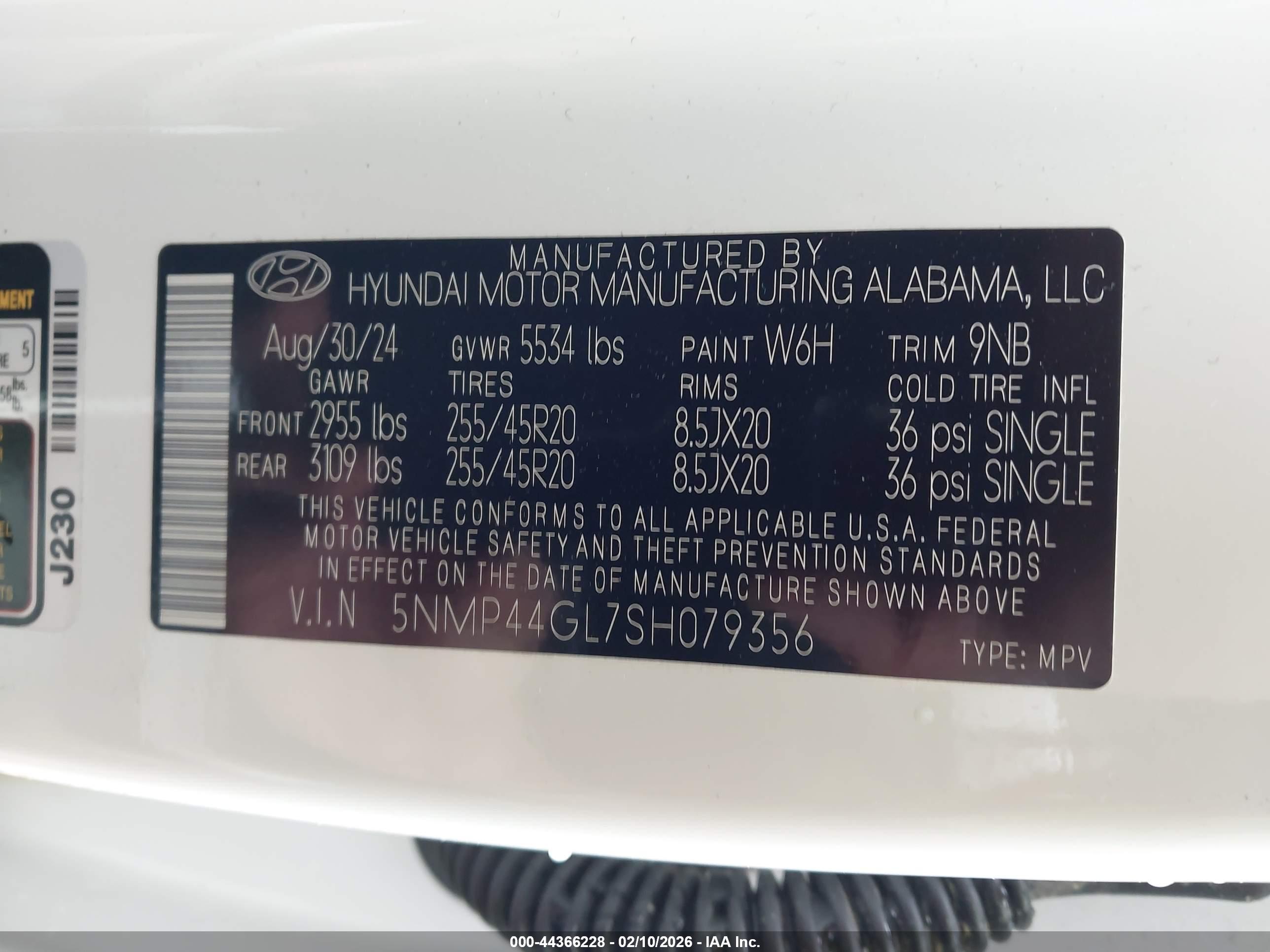 HYUNDAI SANTA image 9