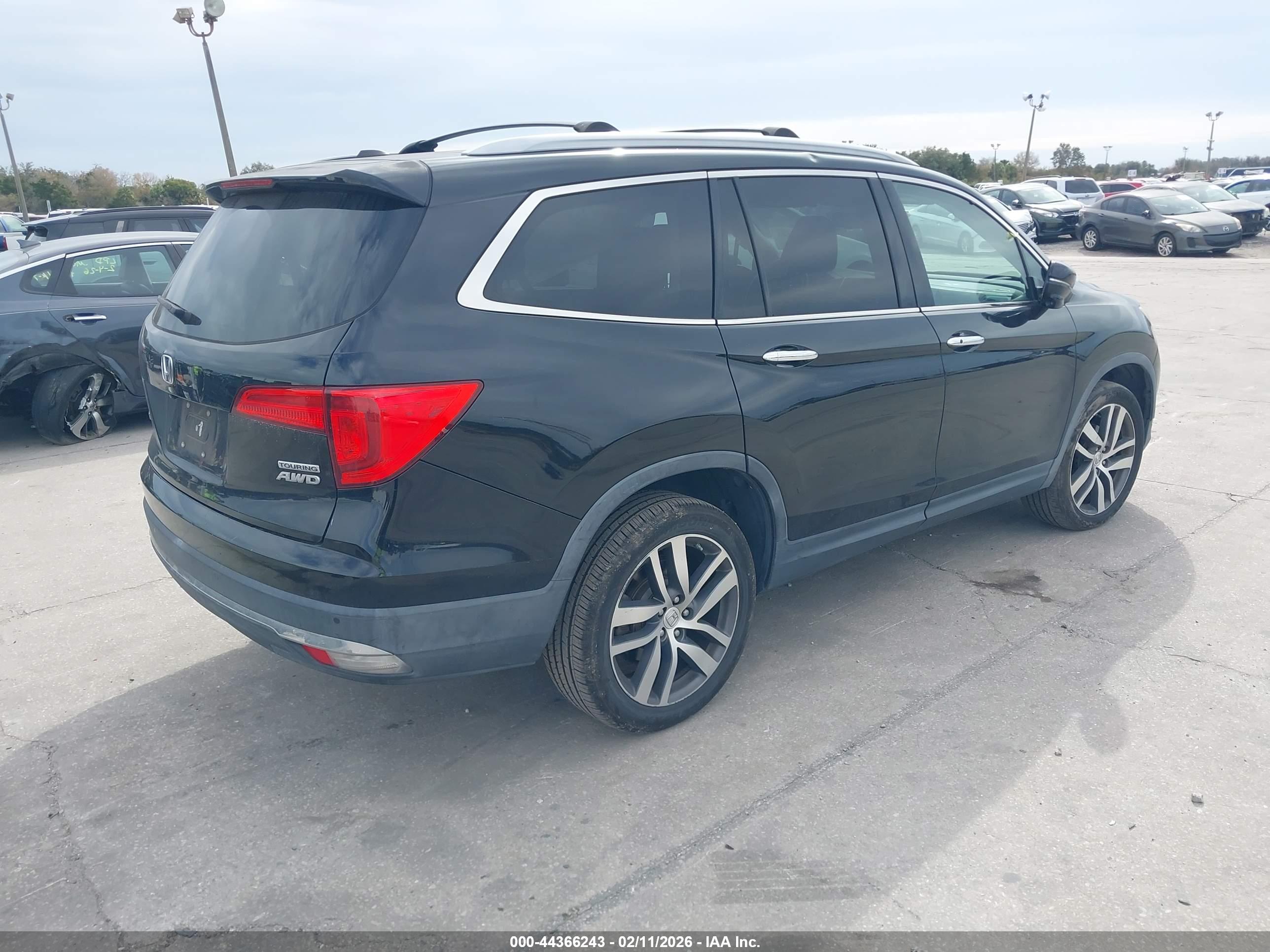 HONDA PILOT image 4
