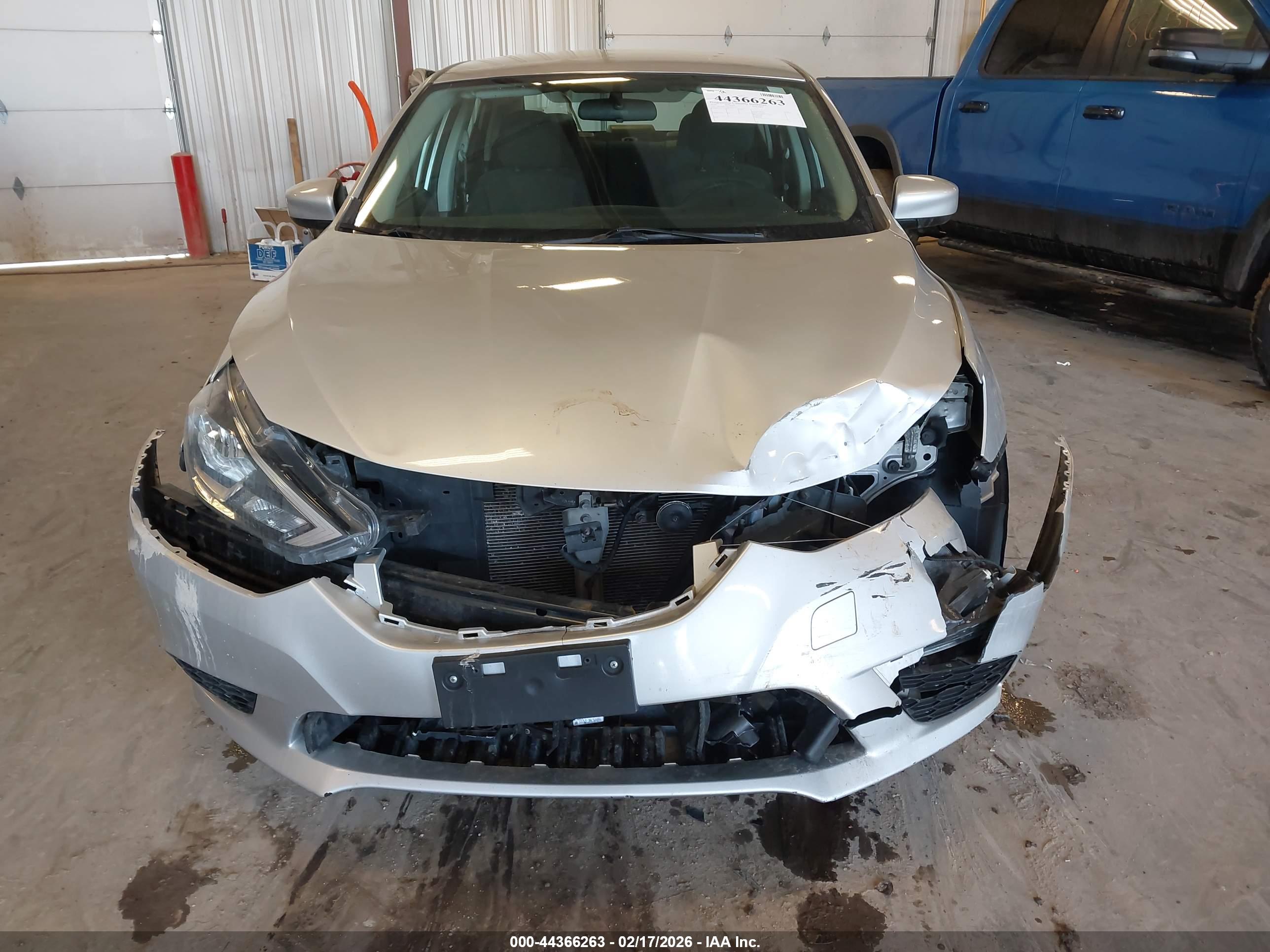 NISSAN SENTRA image 6