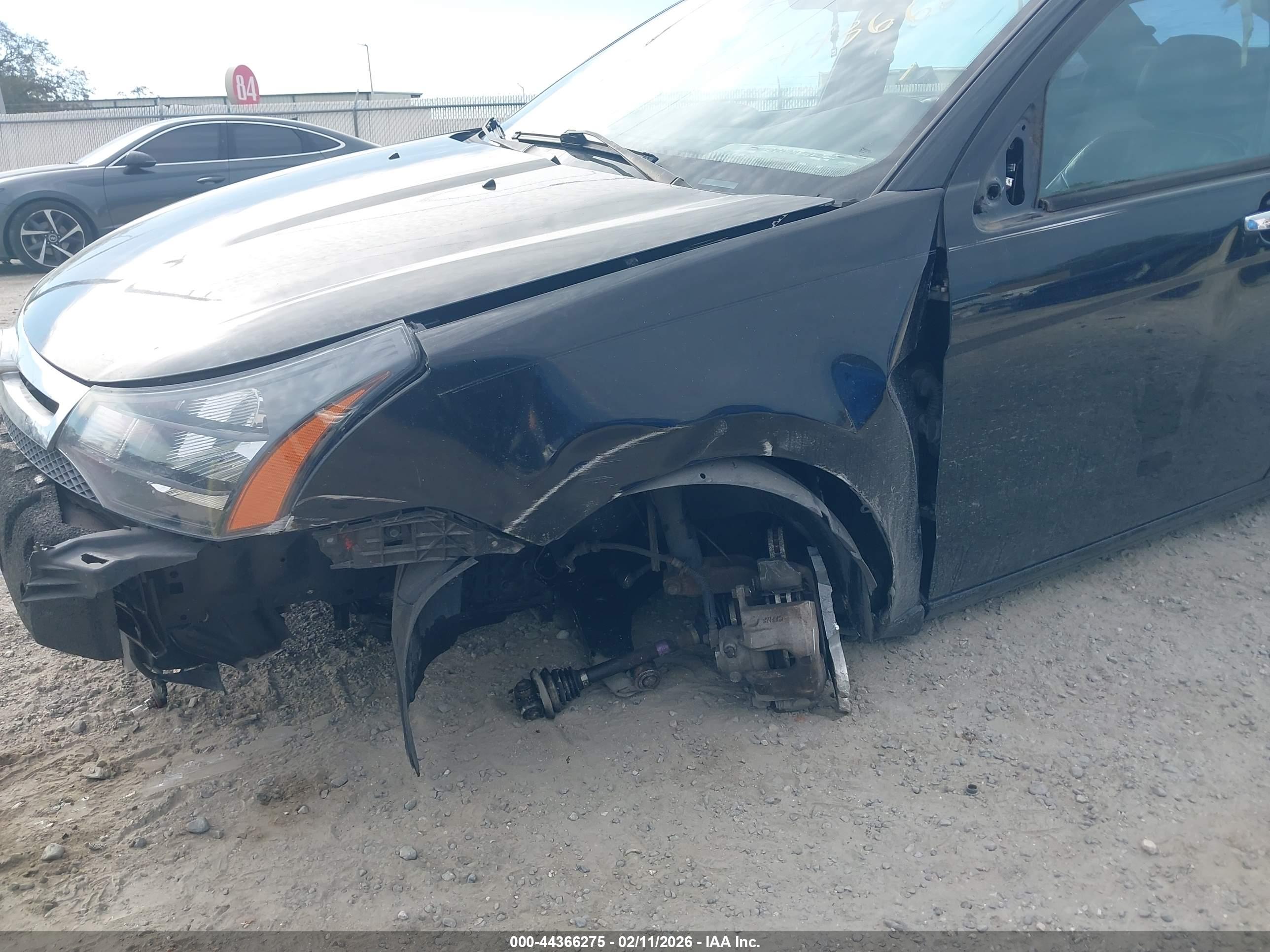 FORD FOCUS image 6