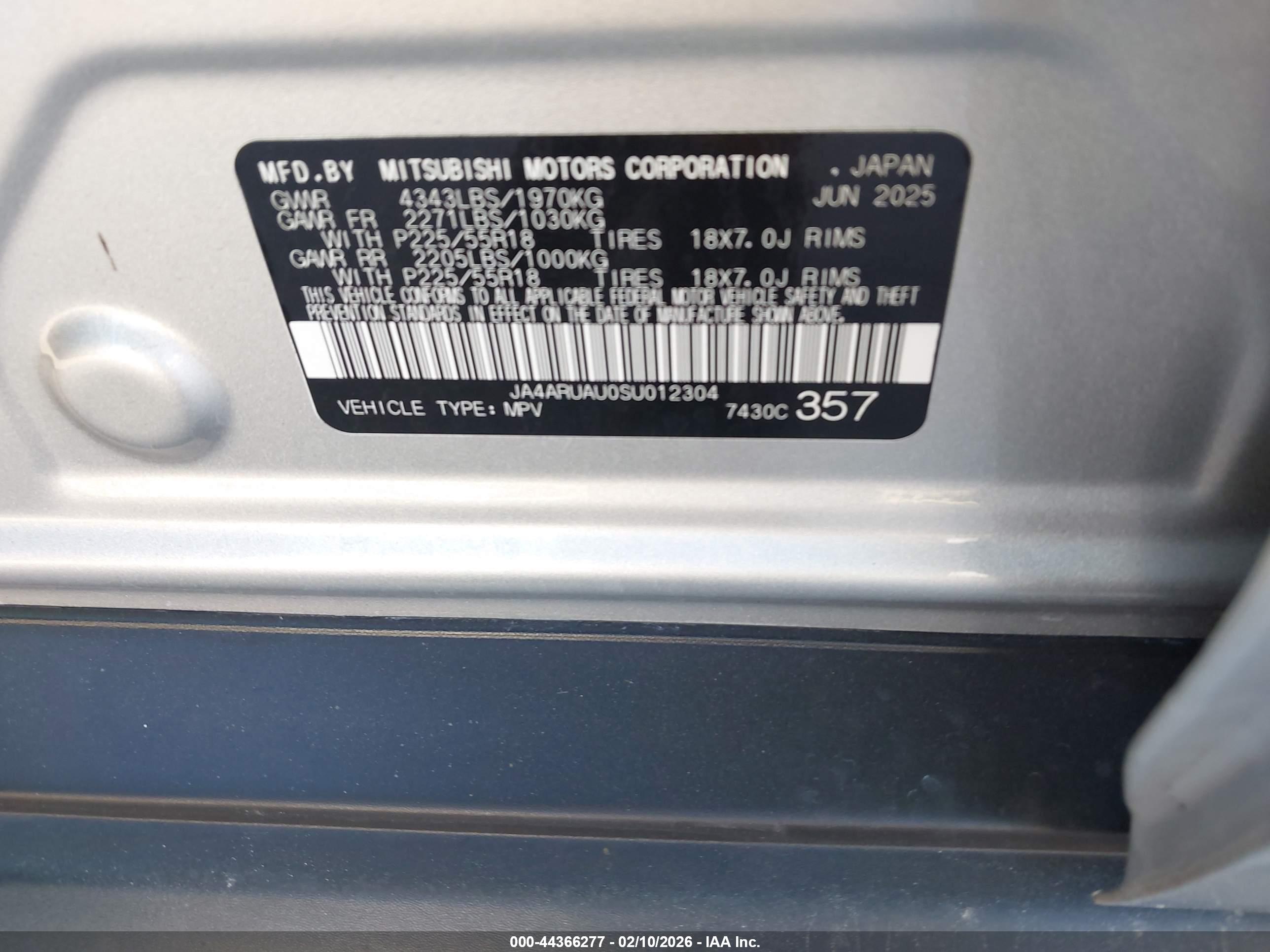 MITSUBISHI OUTLANDER image 9