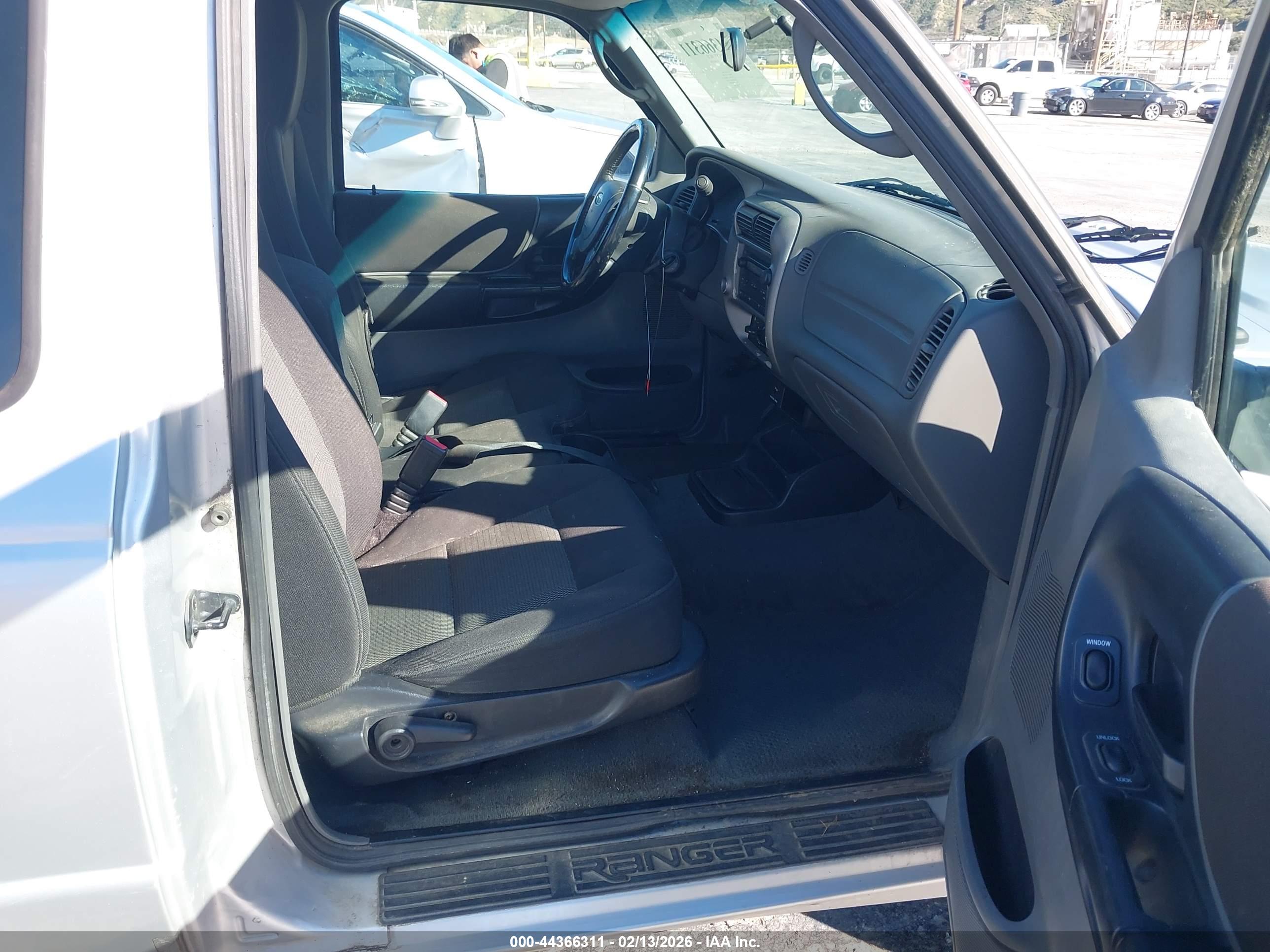 FORD RANGER image 5