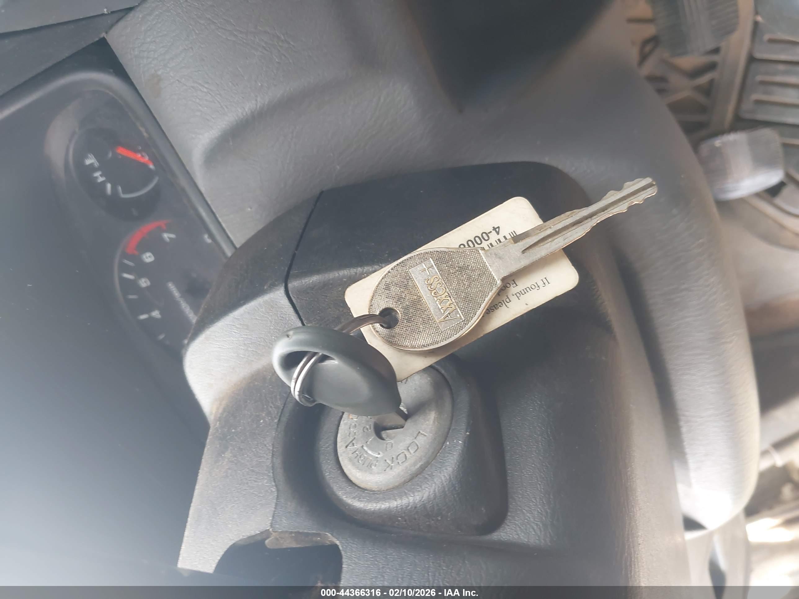 NISSAN FRONTIER image 11