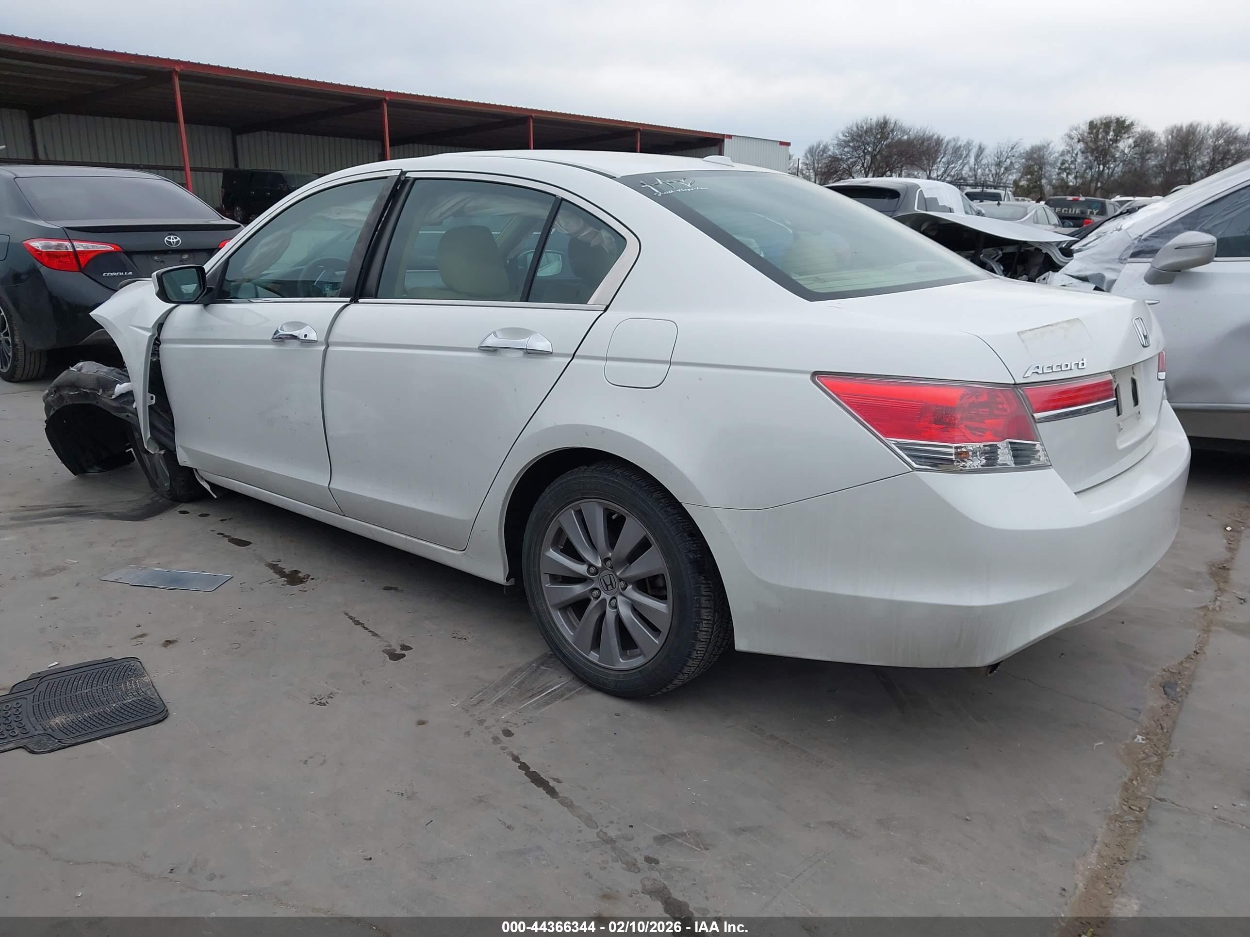 HONDA ACCORD image 3