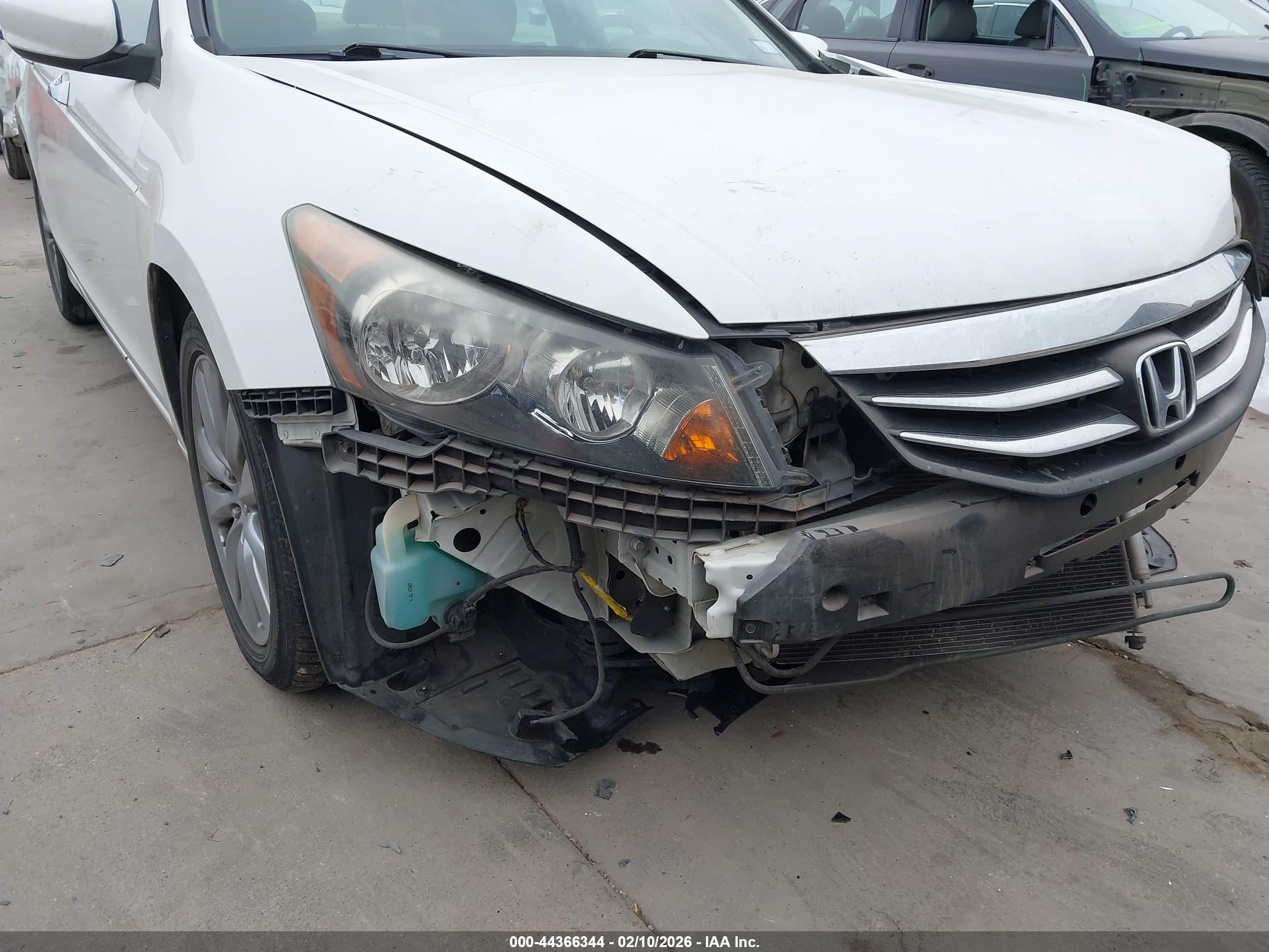 HONDA ACCORD image 6