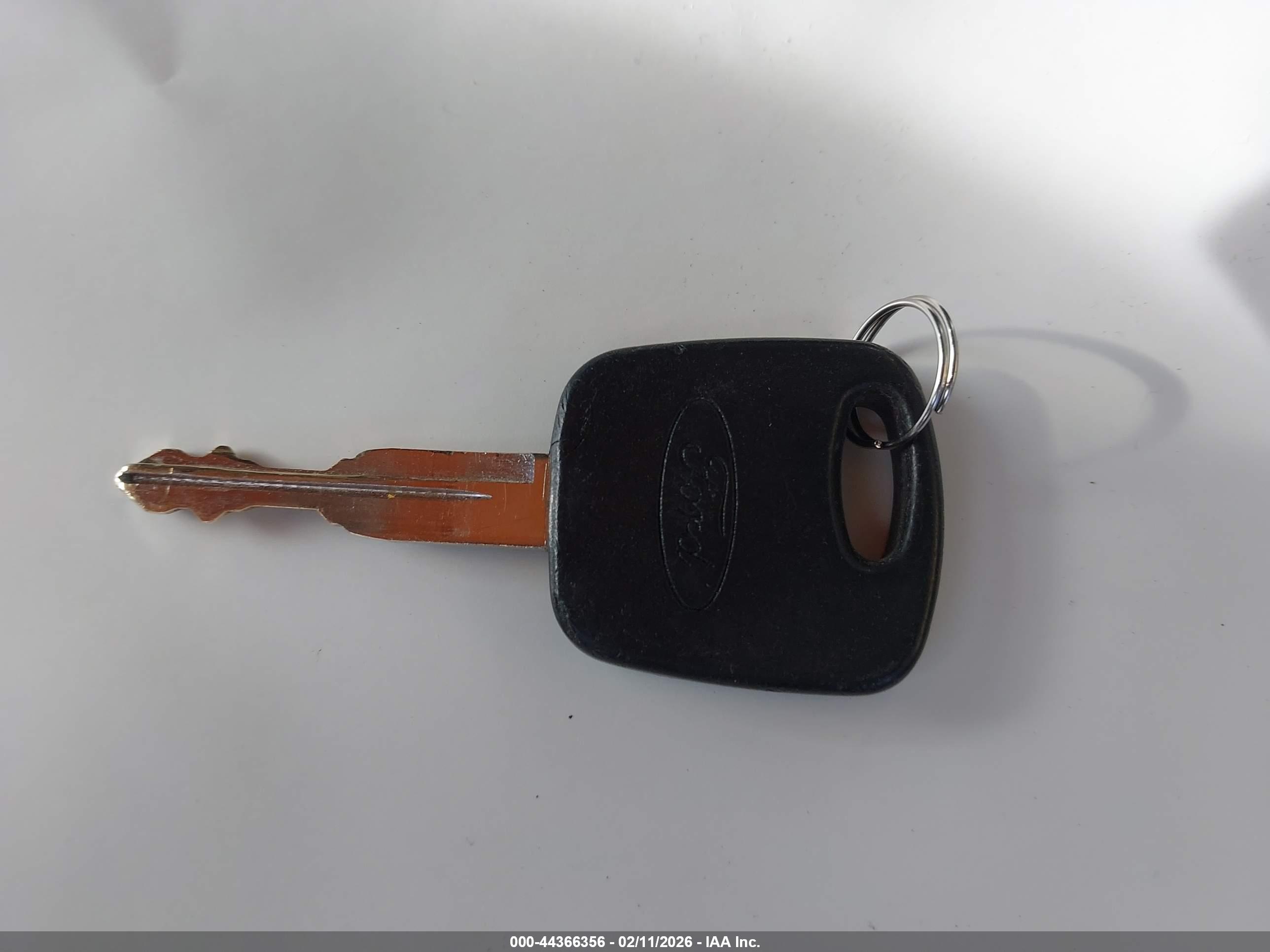 FORD ESCAPE image 11