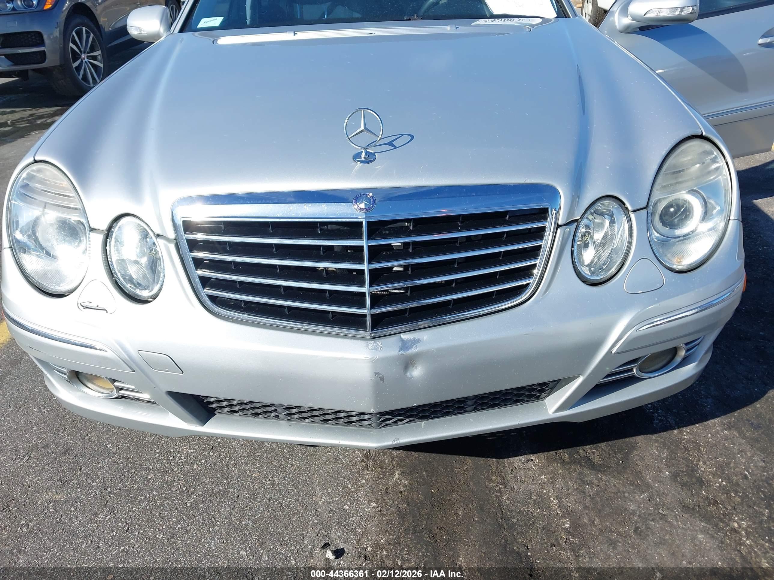 MERCEDES-BENZ E image 6