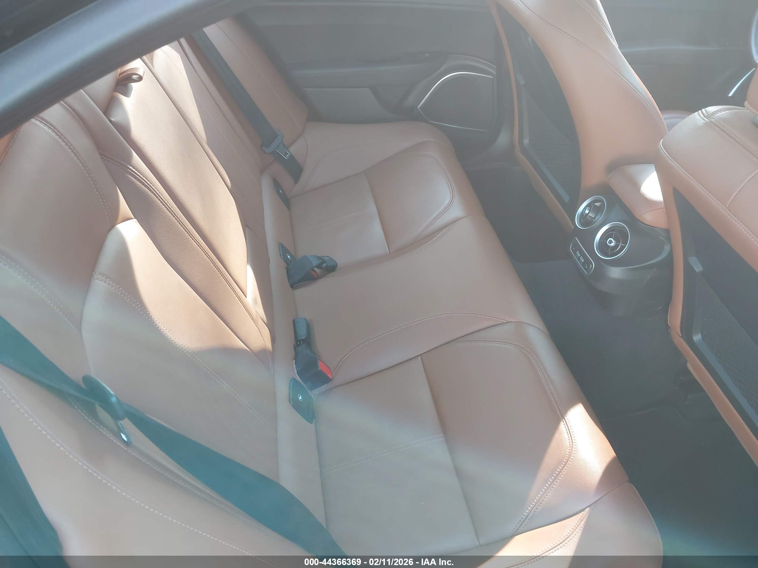 ALFA ROMEO image 8