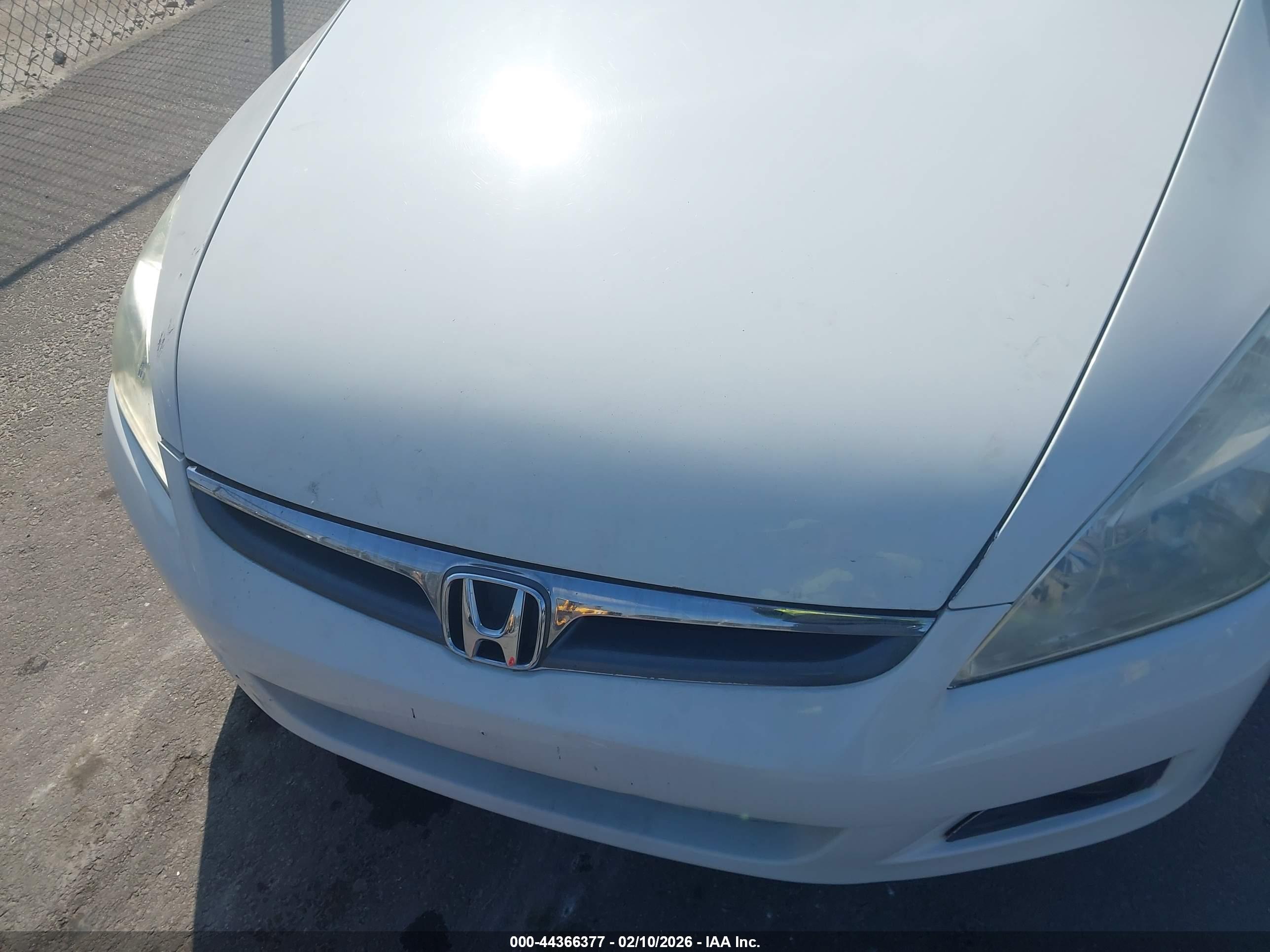 HONDA ACCORD image 6