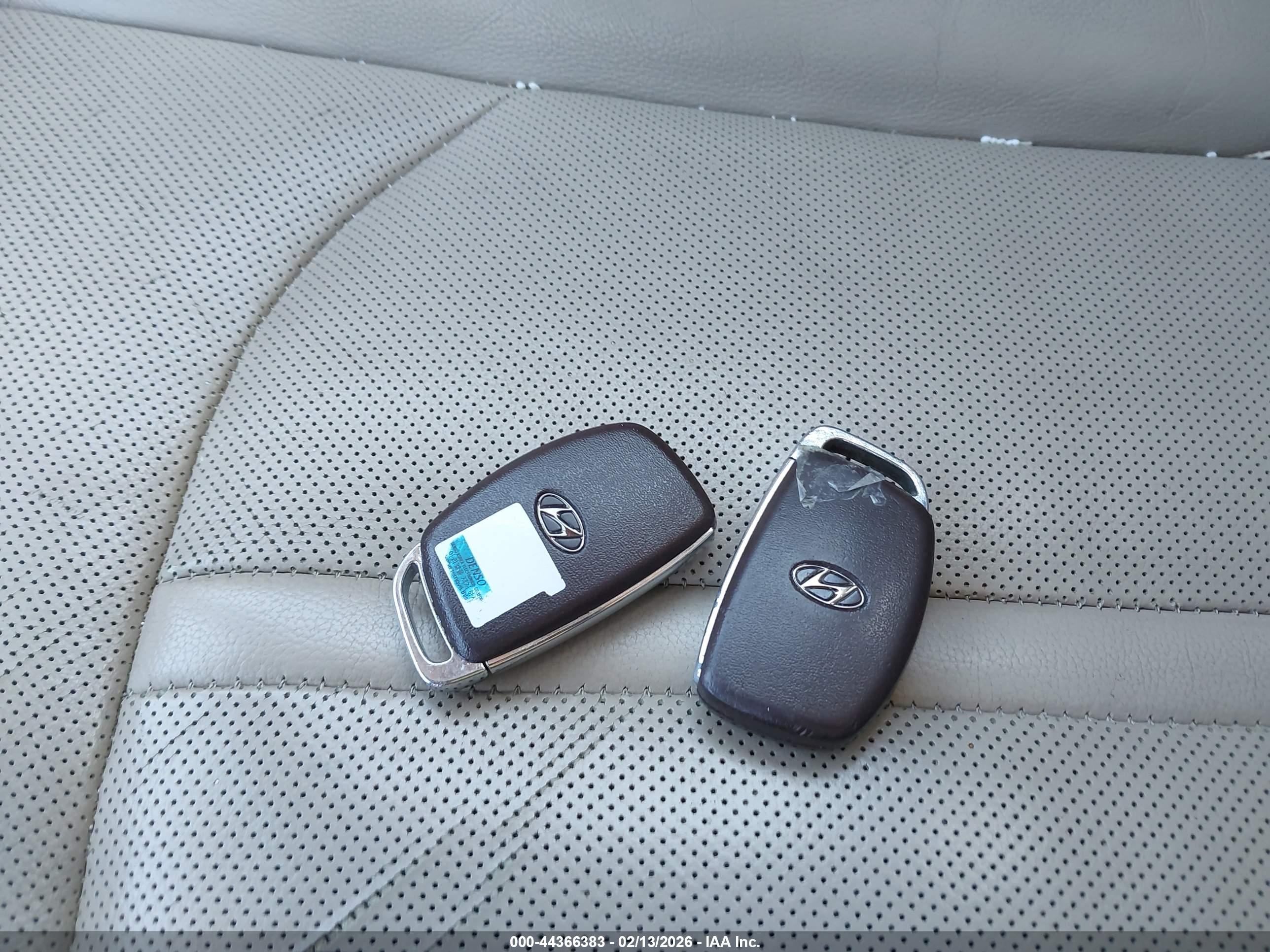 HYUNDAI SONATA image 11