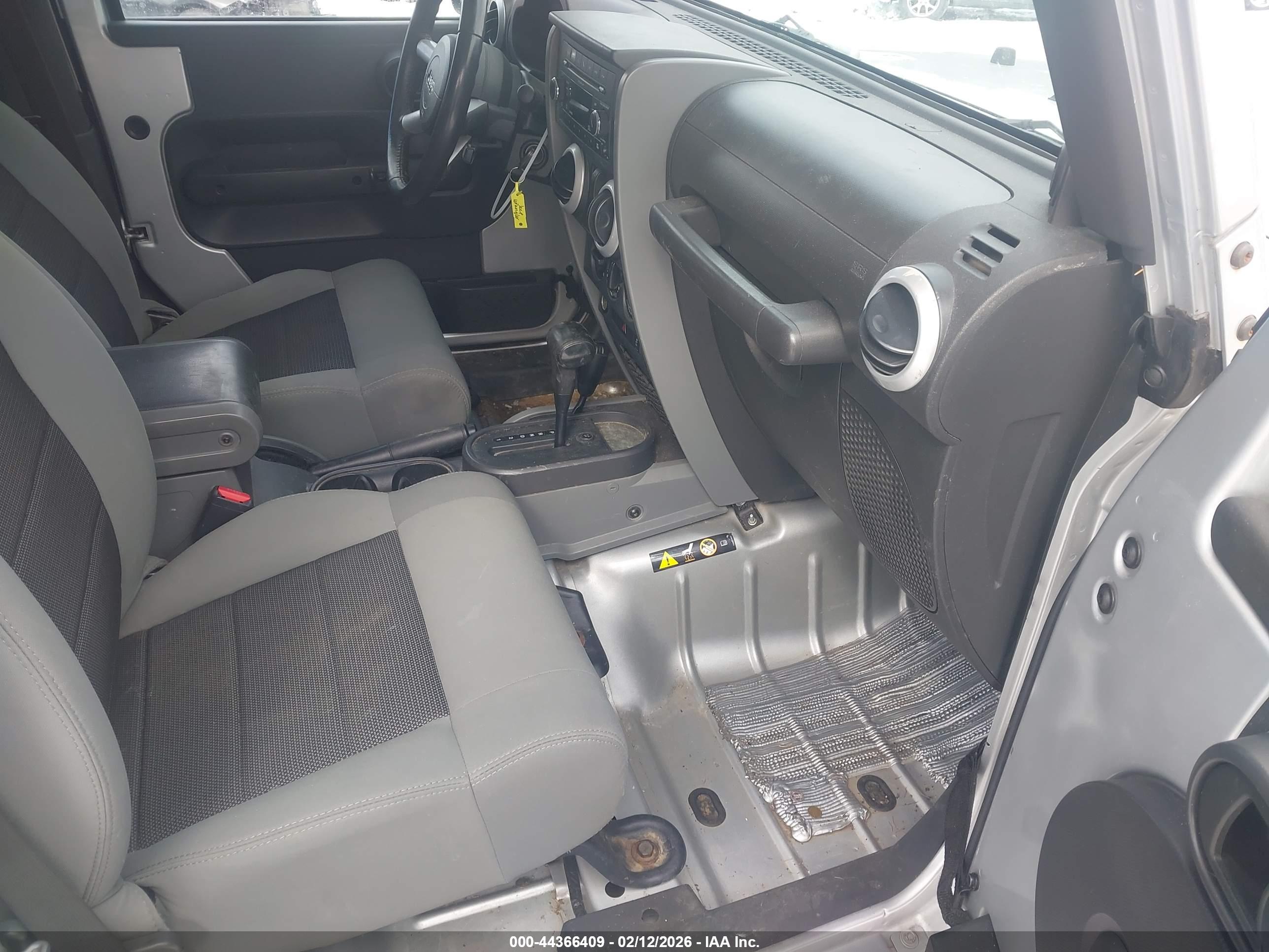 JEEP WRANGLER image 5