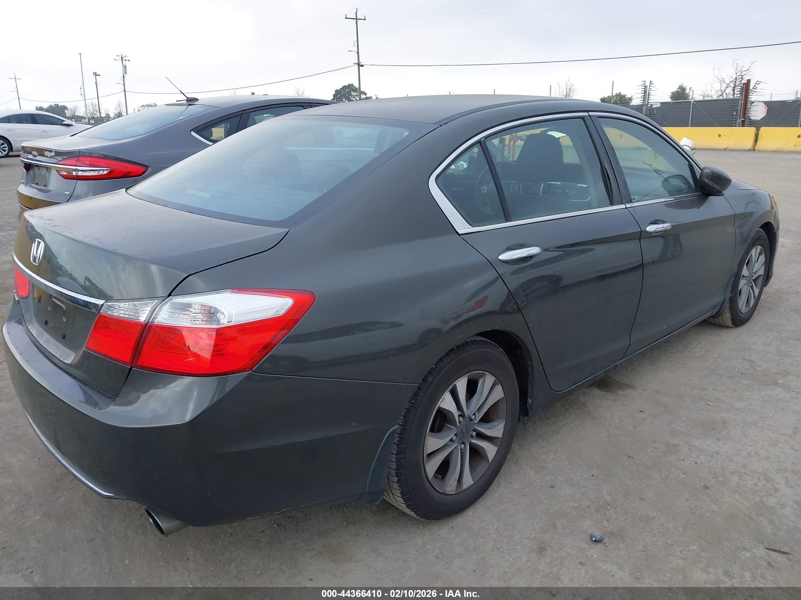 HONDA ACCORD image 4