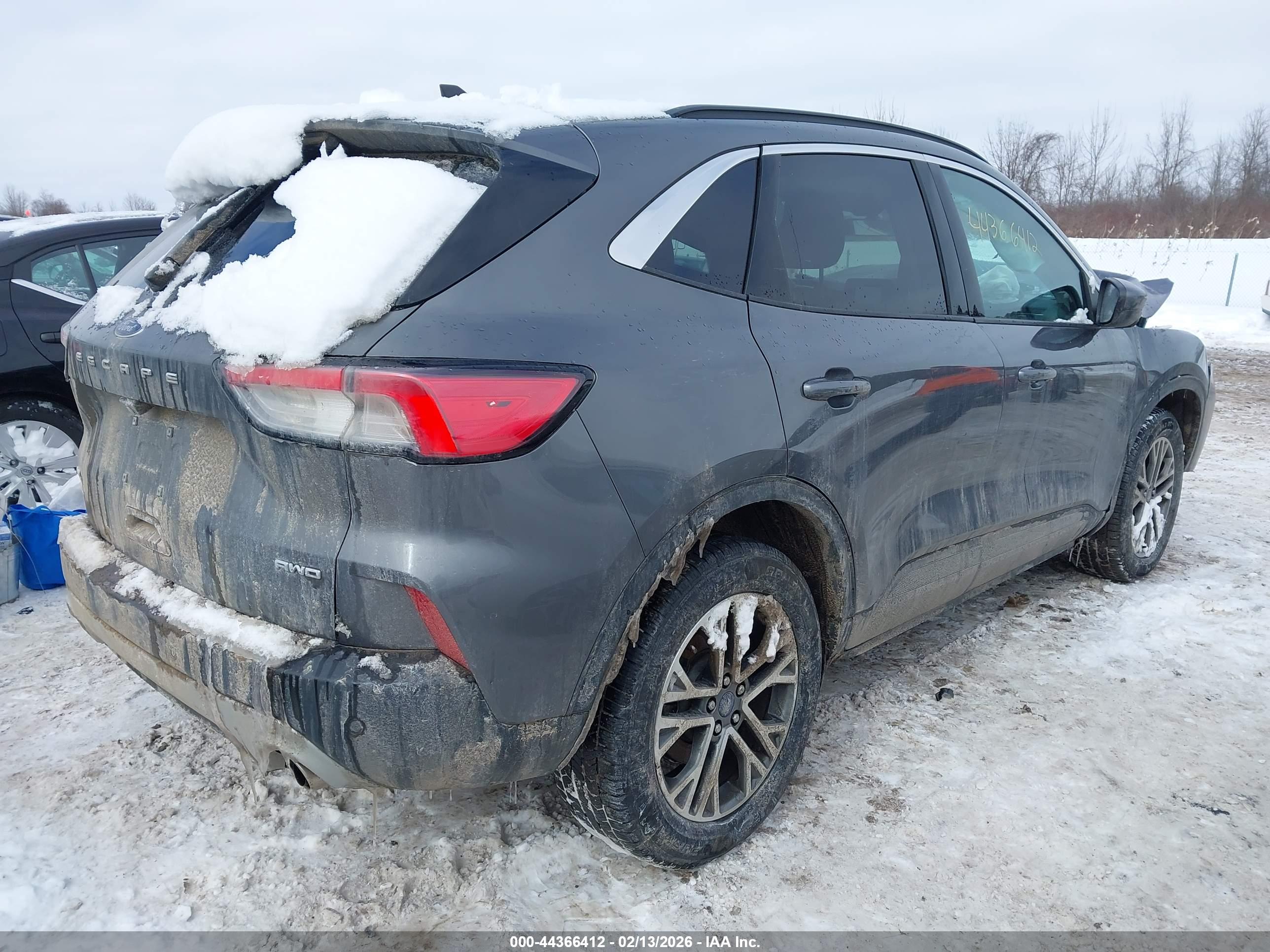 FORD ESCAPE image 4