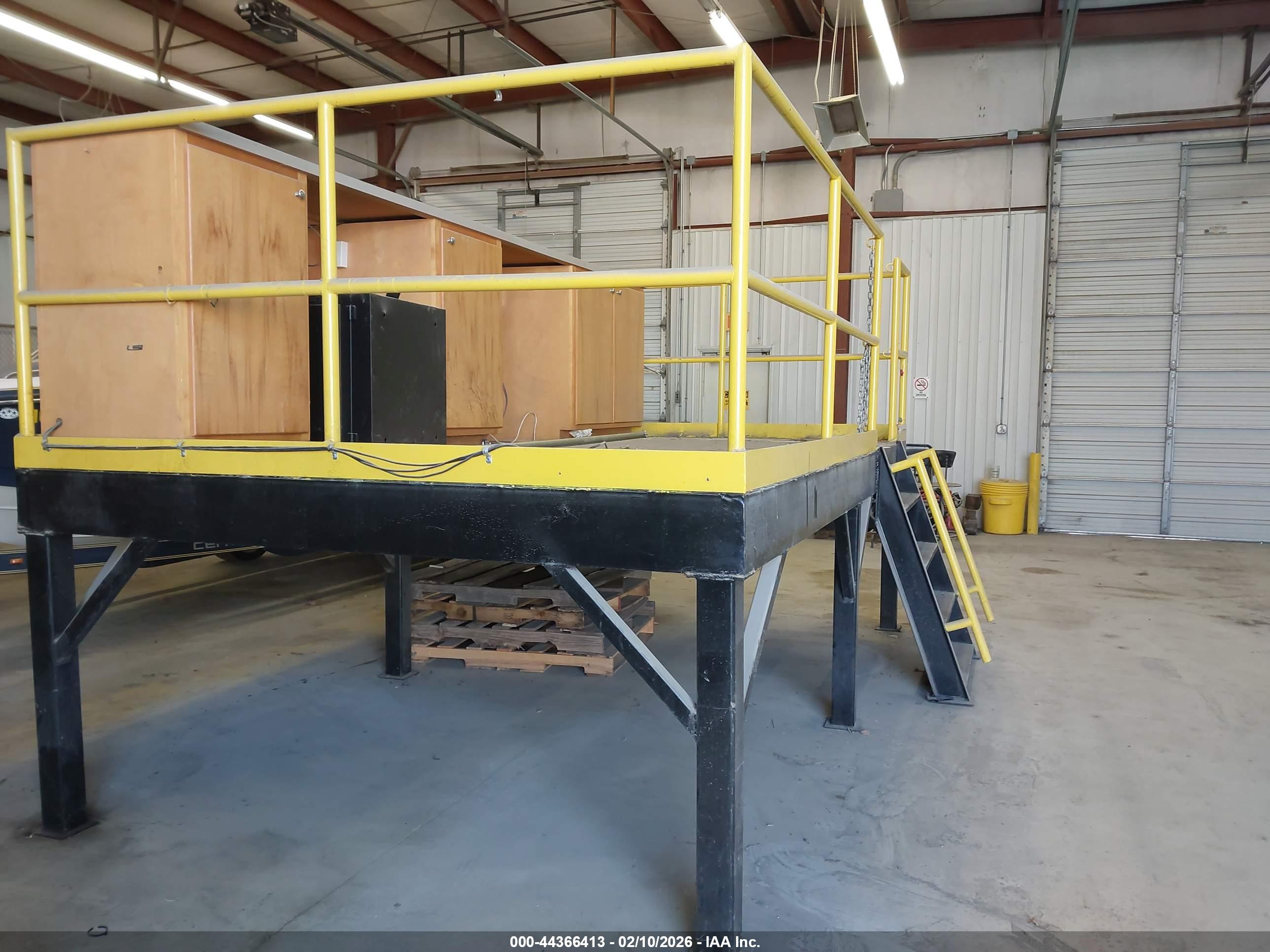 PODIUM STAND image 4