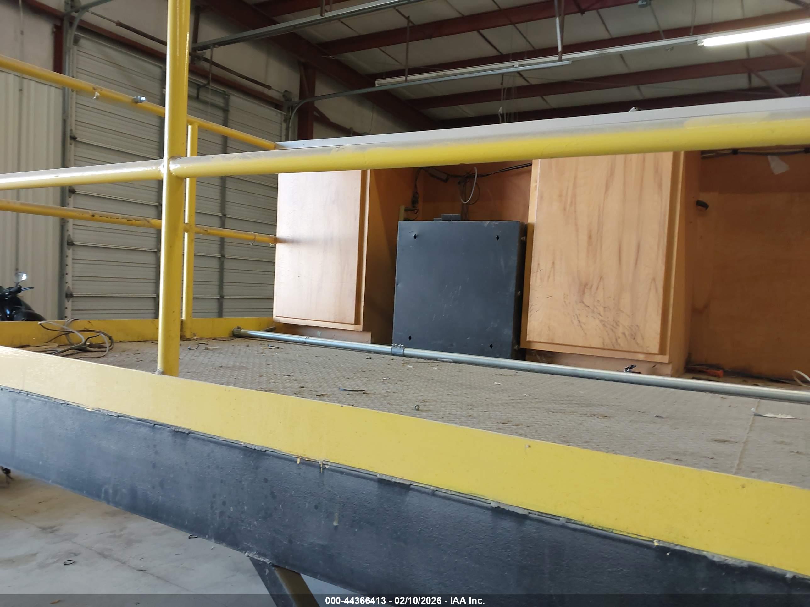 PODIUM STAND image 8