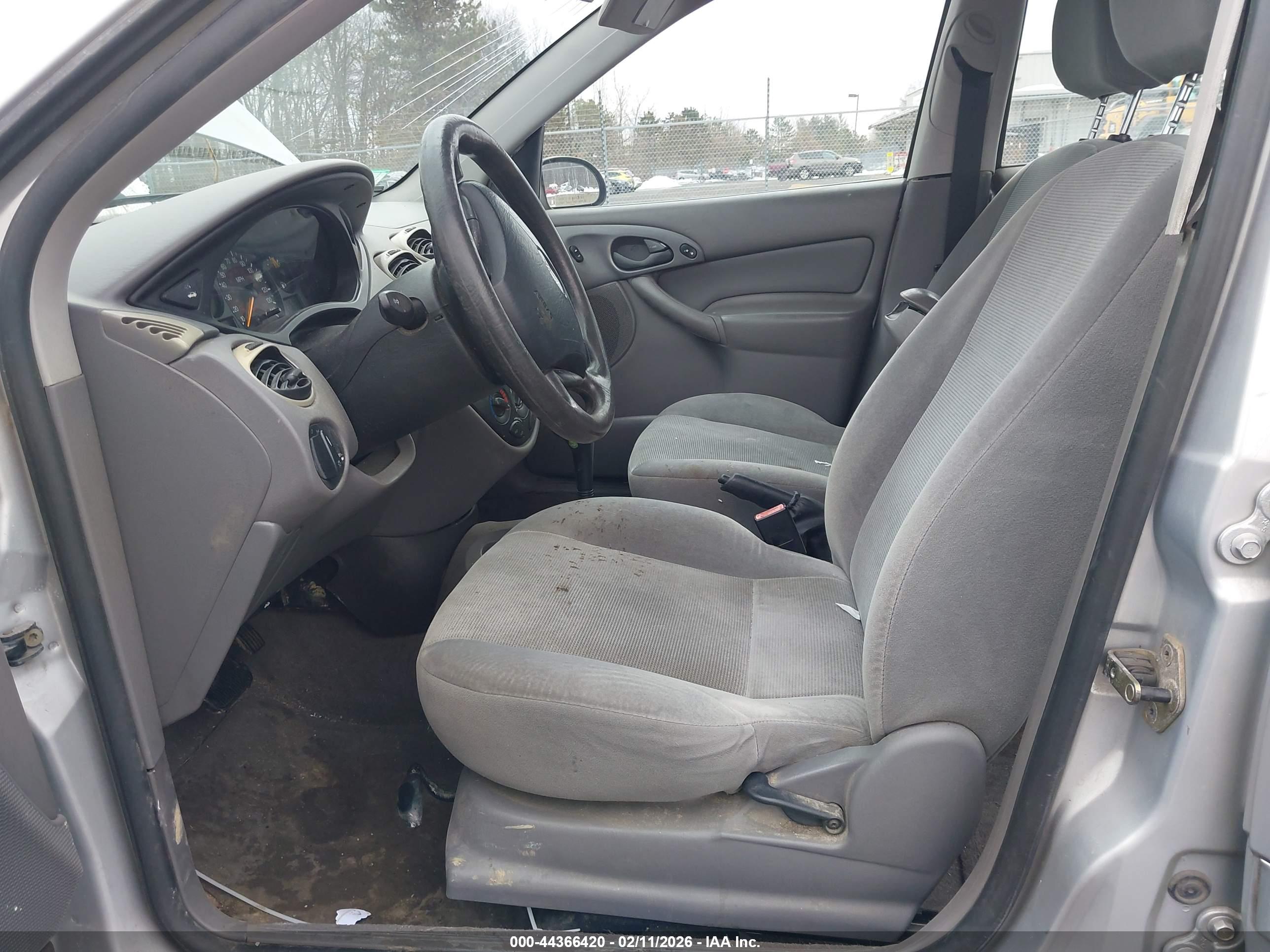 FORD FOCUS image 5