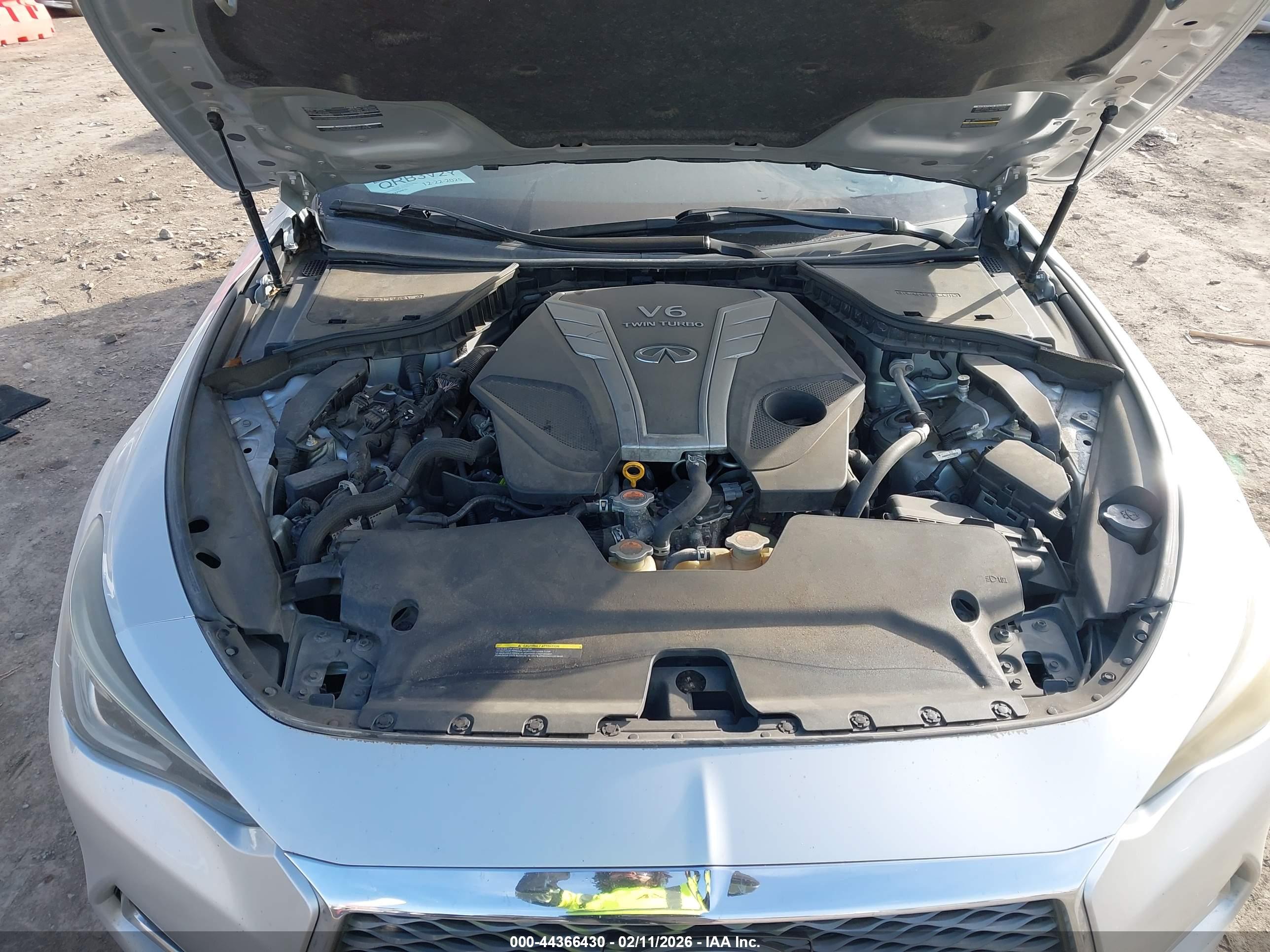 INFINITI Q60 image 10