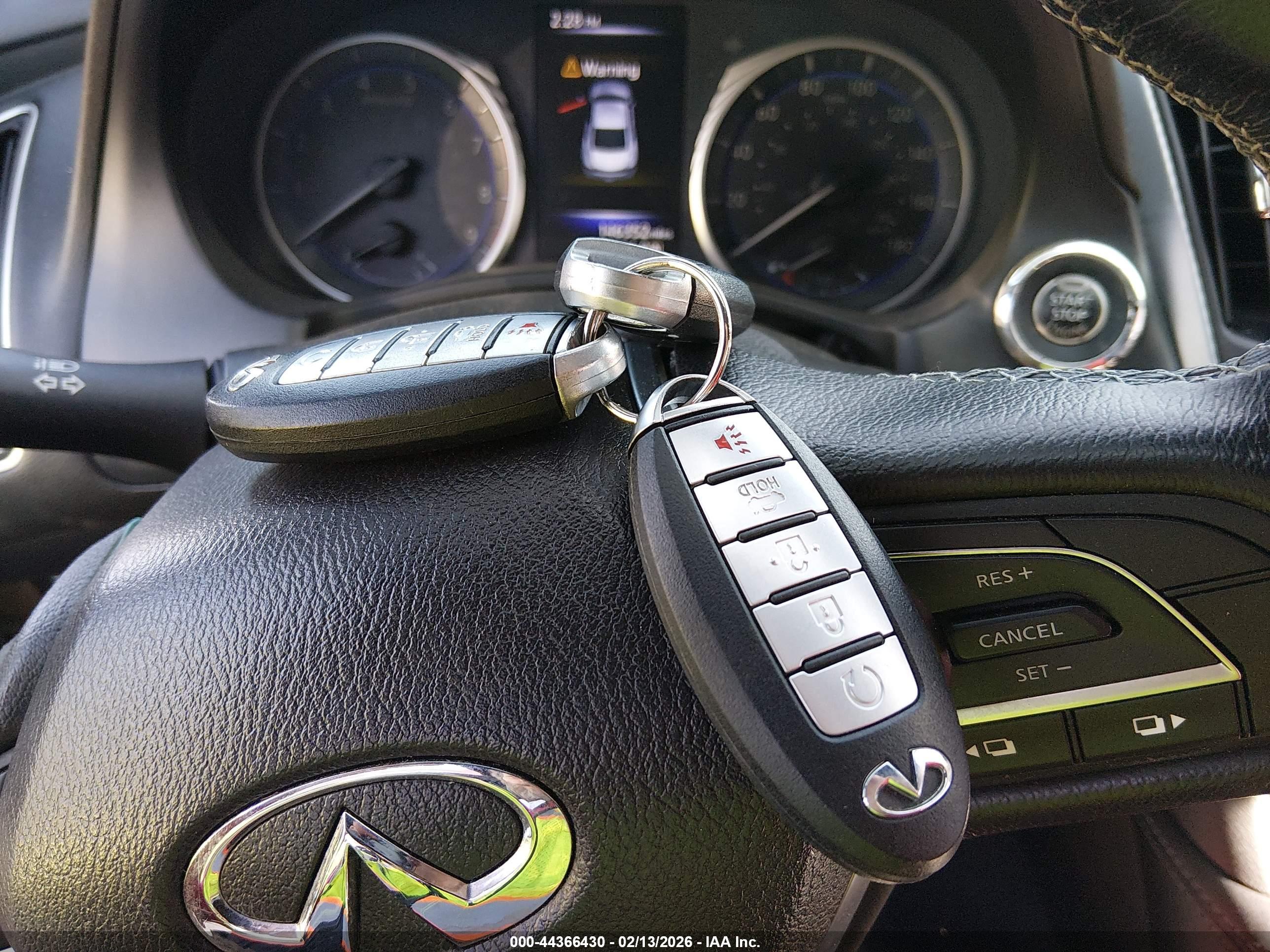 INFINITI Q60 image 11