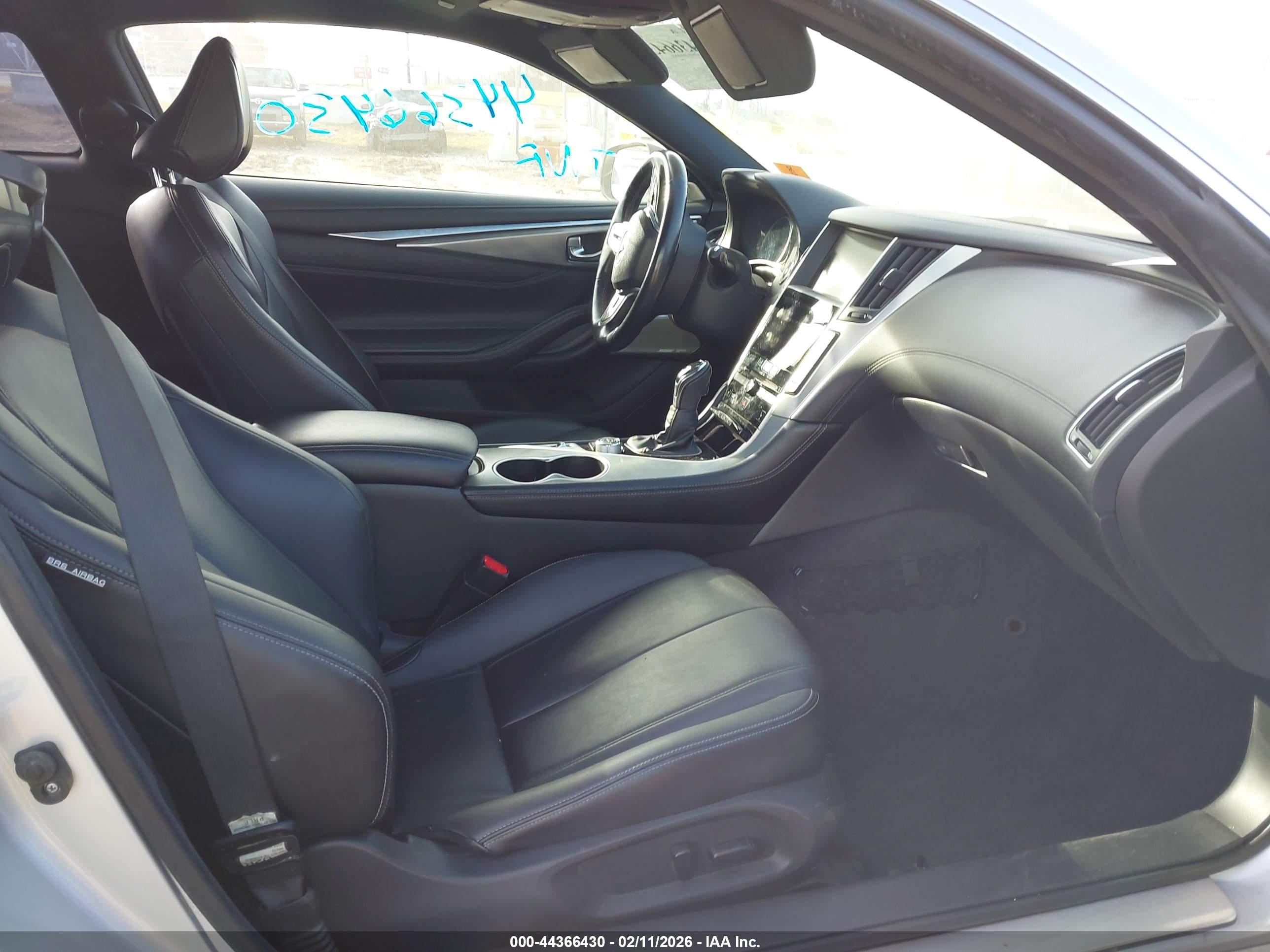 INFINITI Q60 image 5