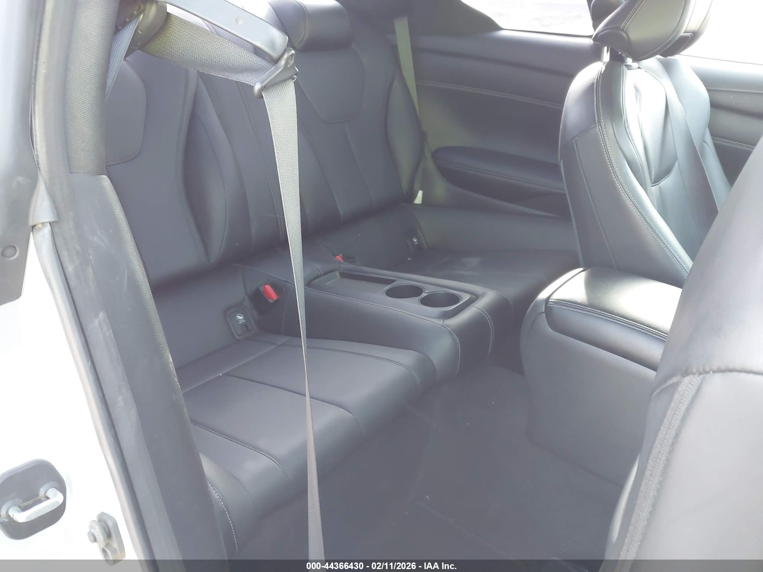 INFINITI Q60 image 8