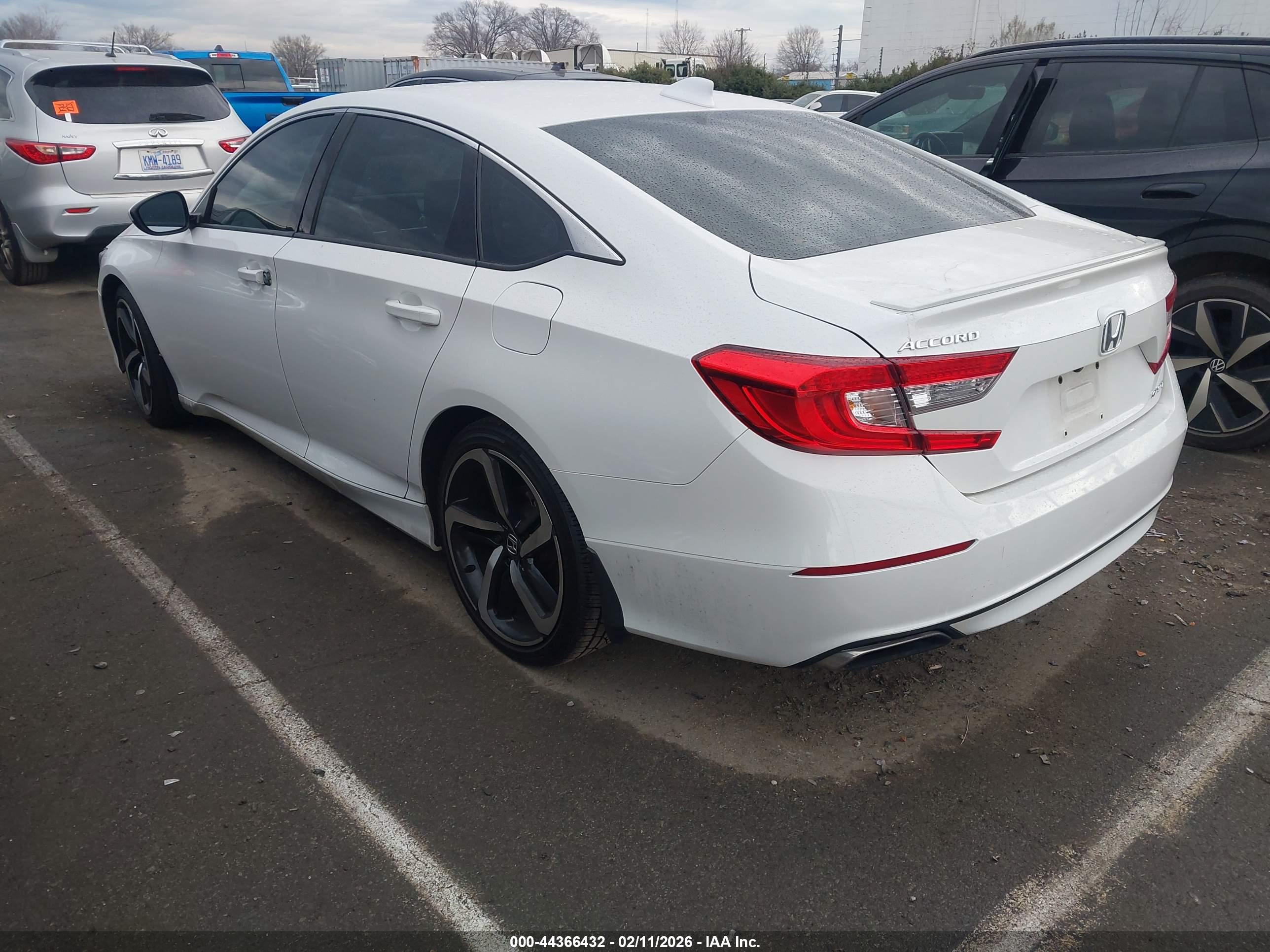 HONDA ACCORD image 3