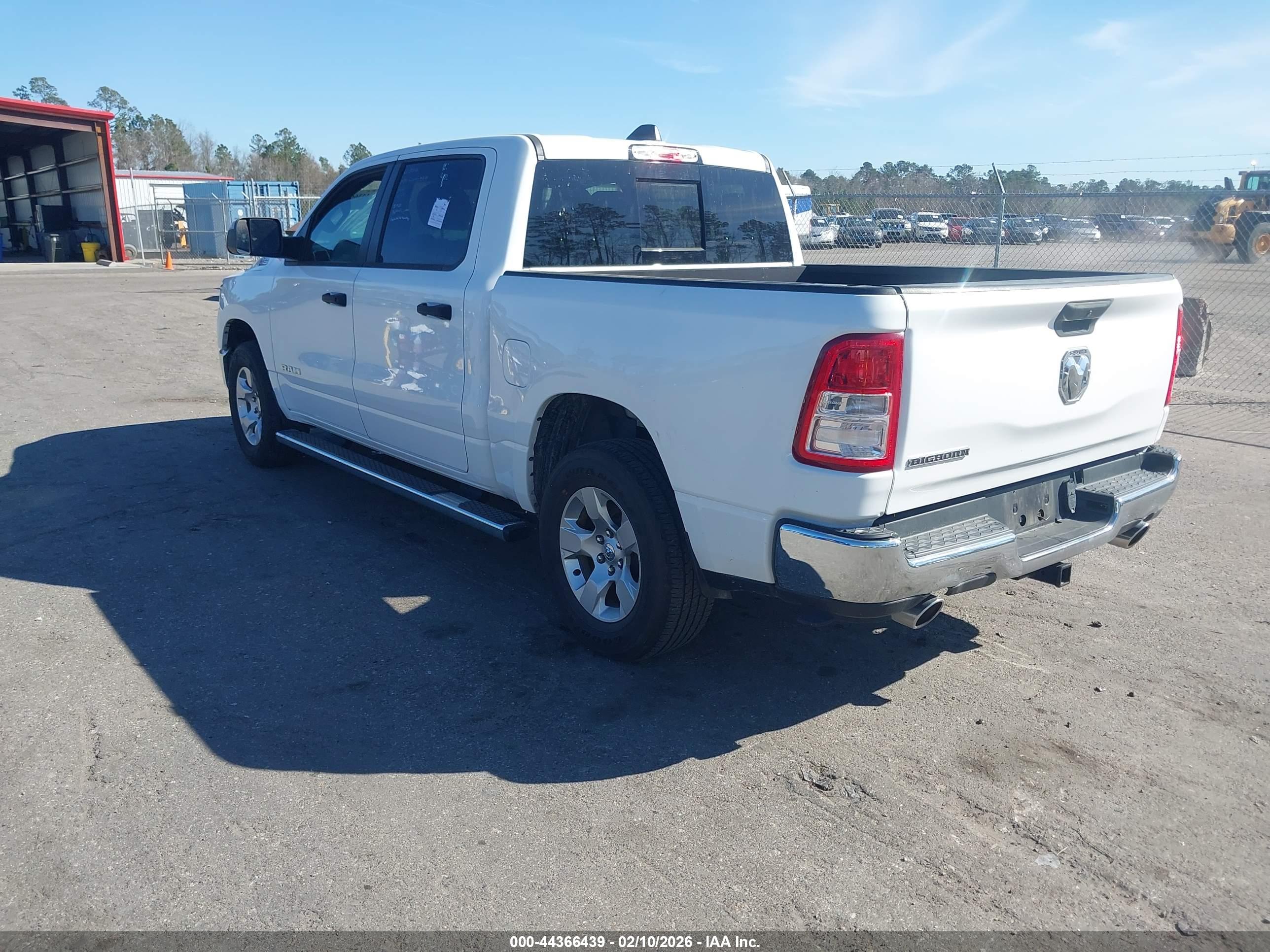 RAM 1500 image 3