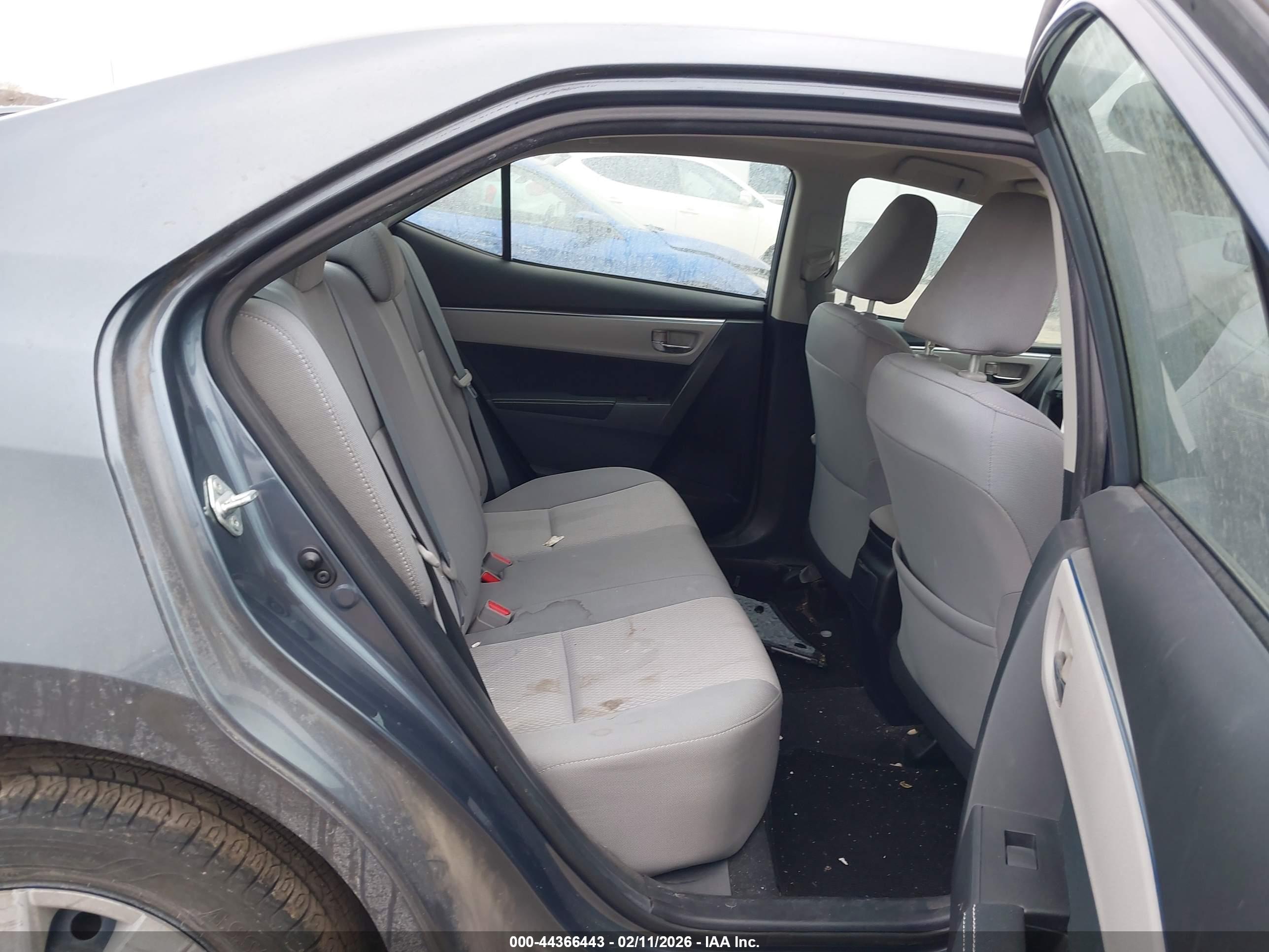 TOYOTA COROLLA image 8