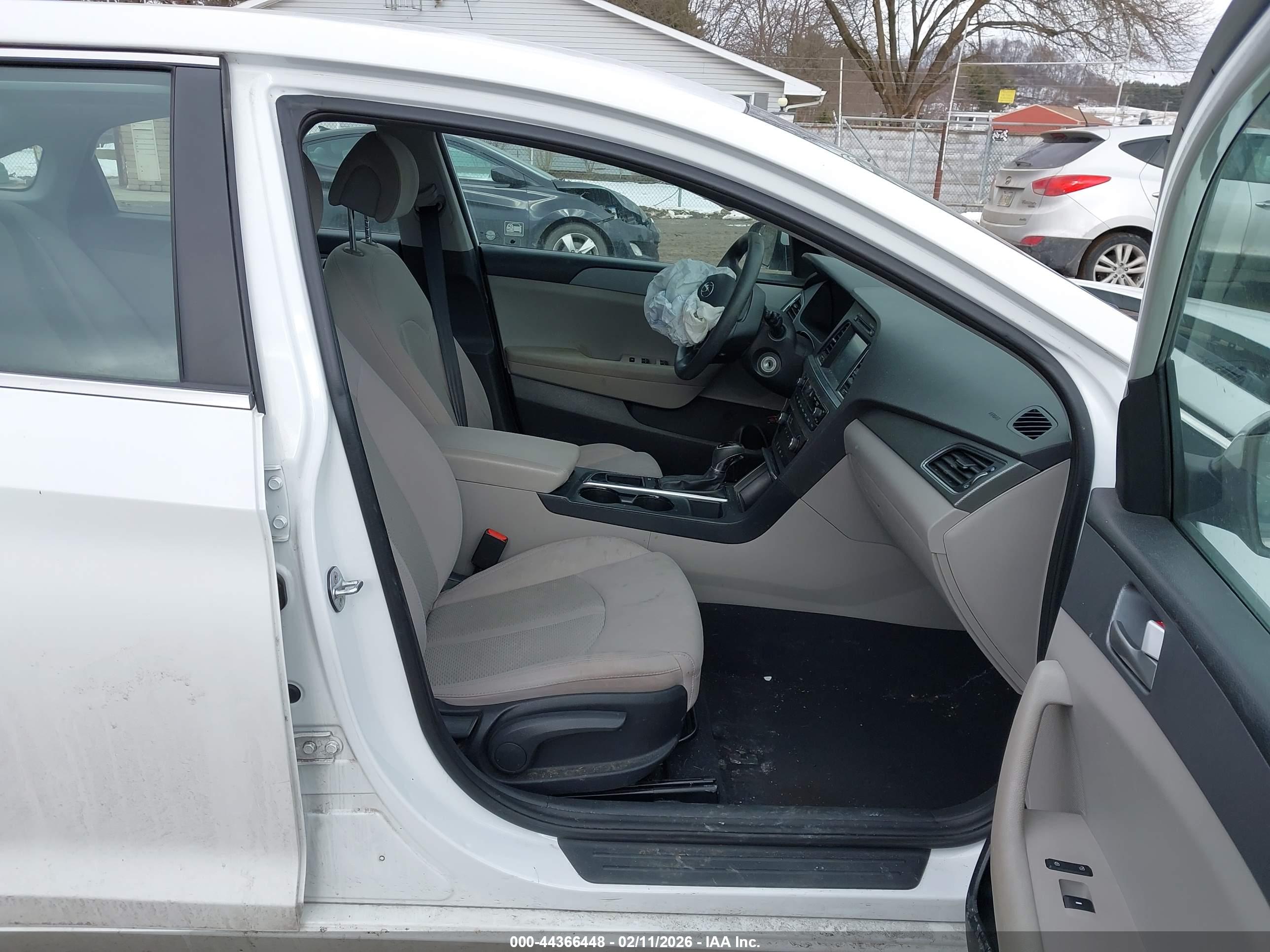 HYUNDAI SONATA image 5