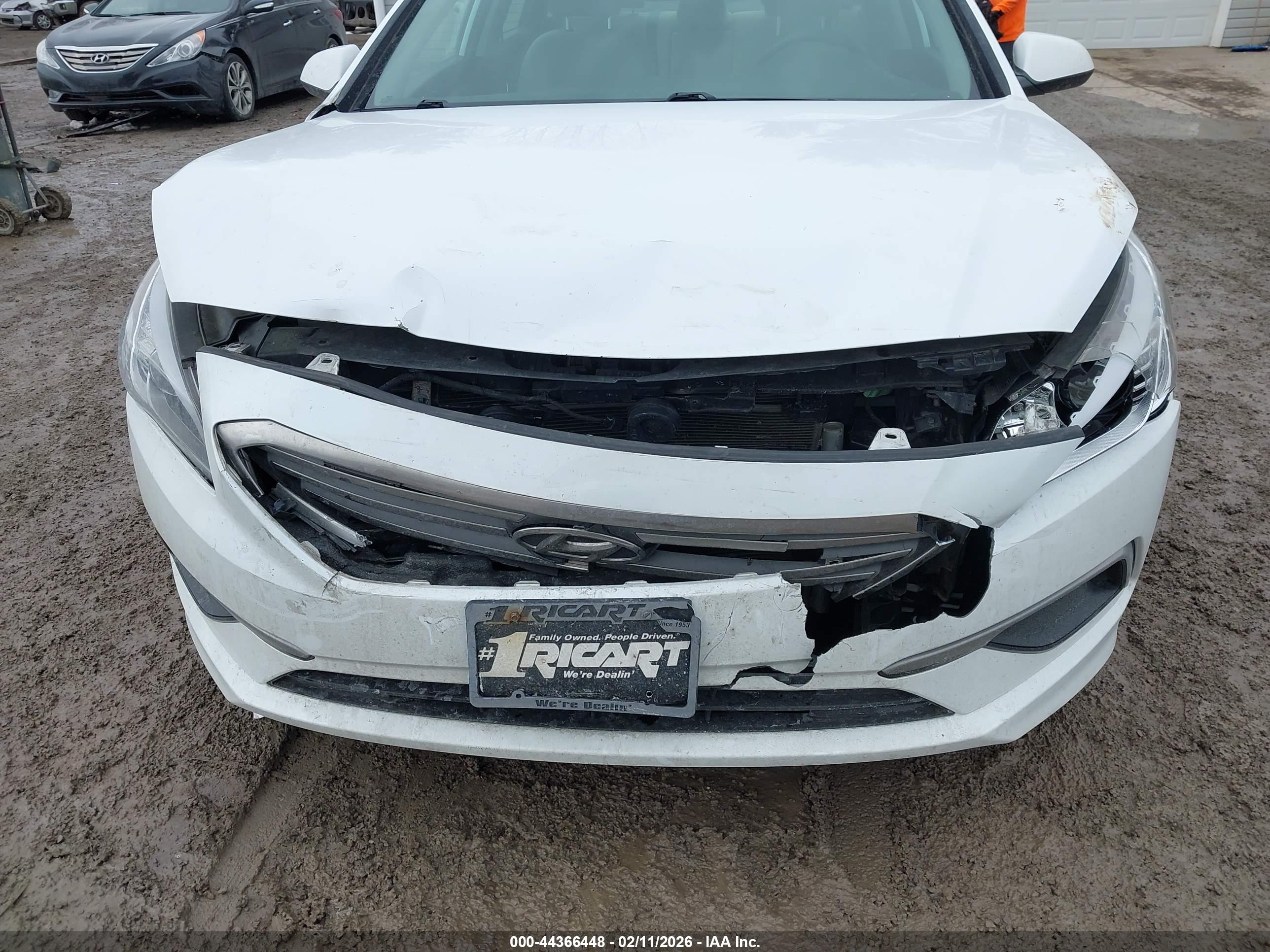 HYUNDAI SONATA image 6