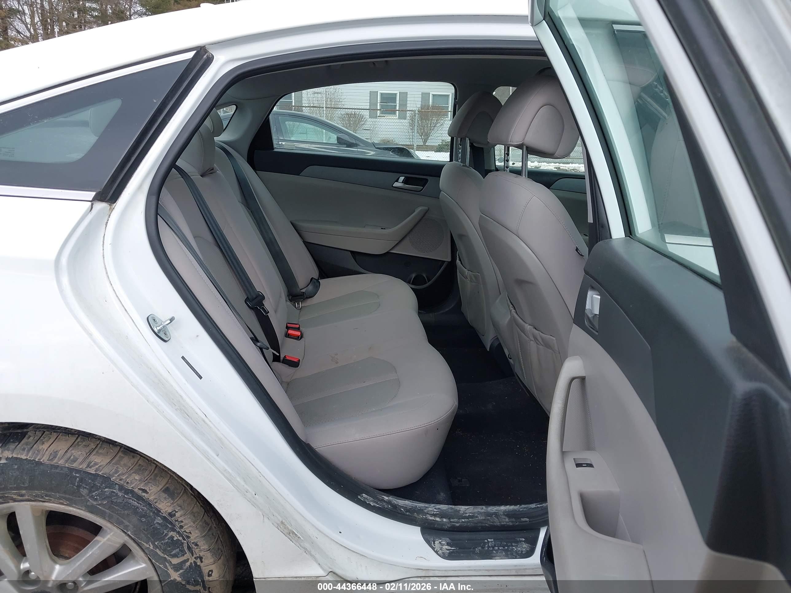 HYUNDAI SONATA image 8