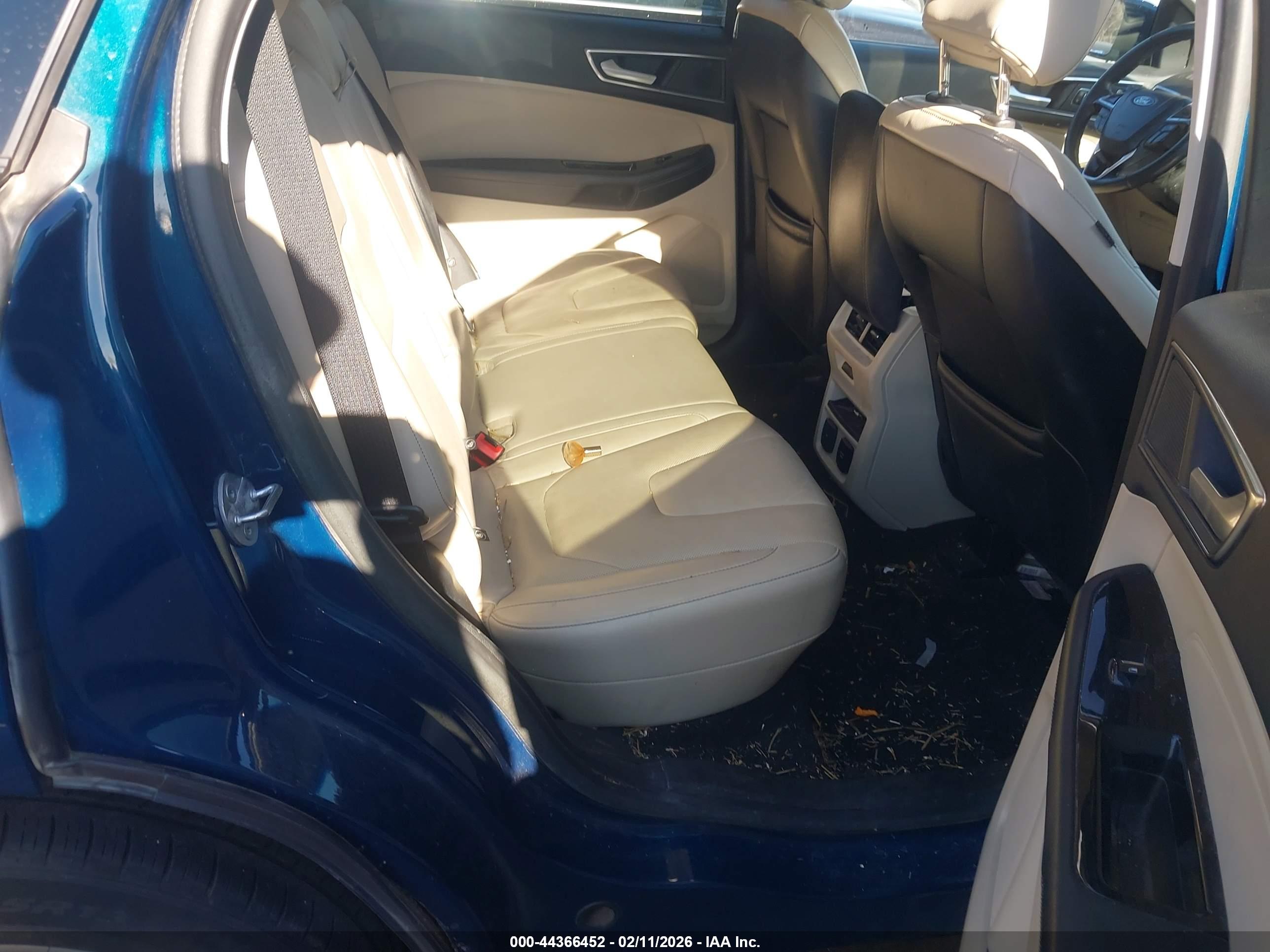 FORD EDGE image 8