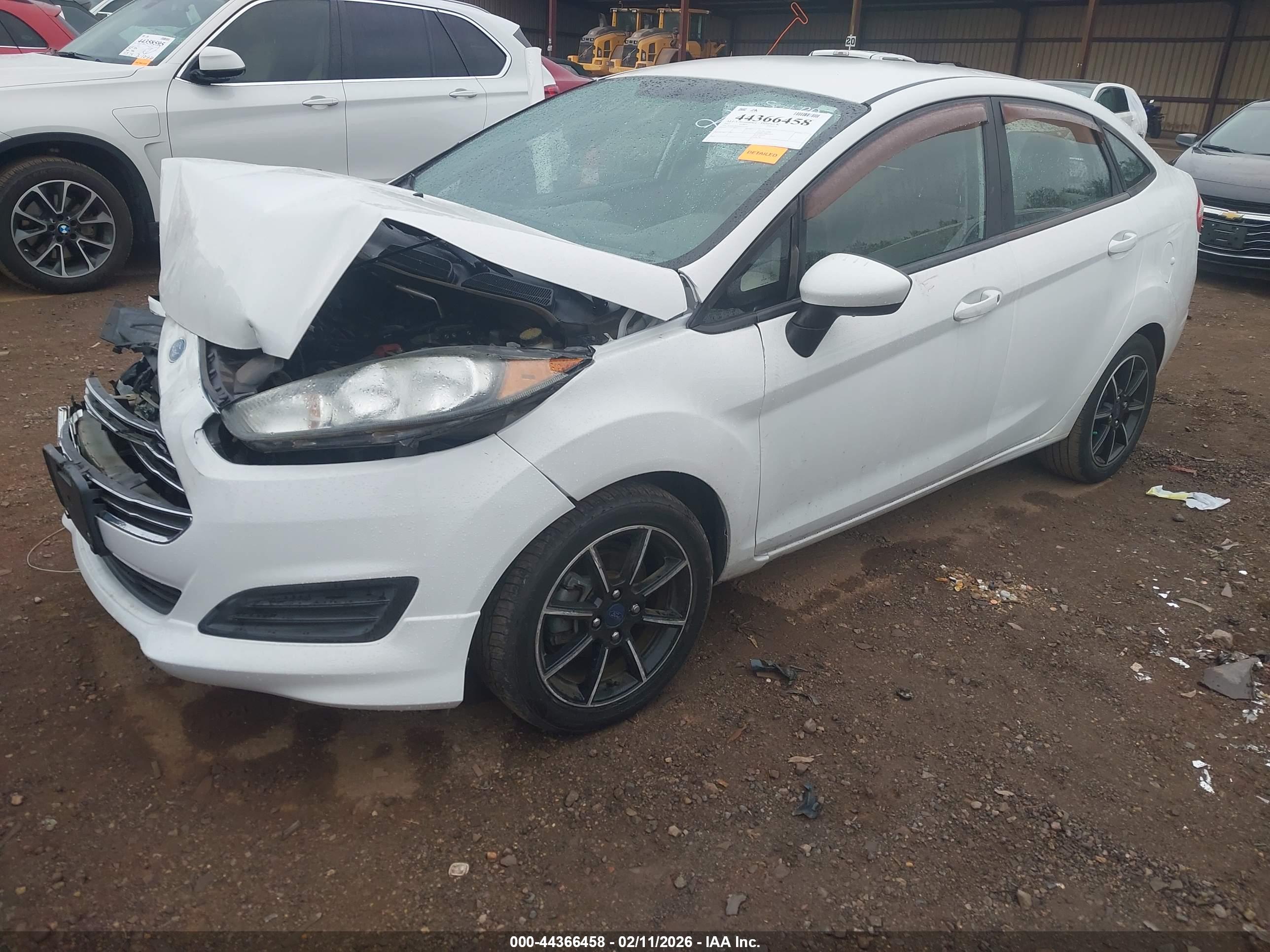 FORD FIESTA image 2