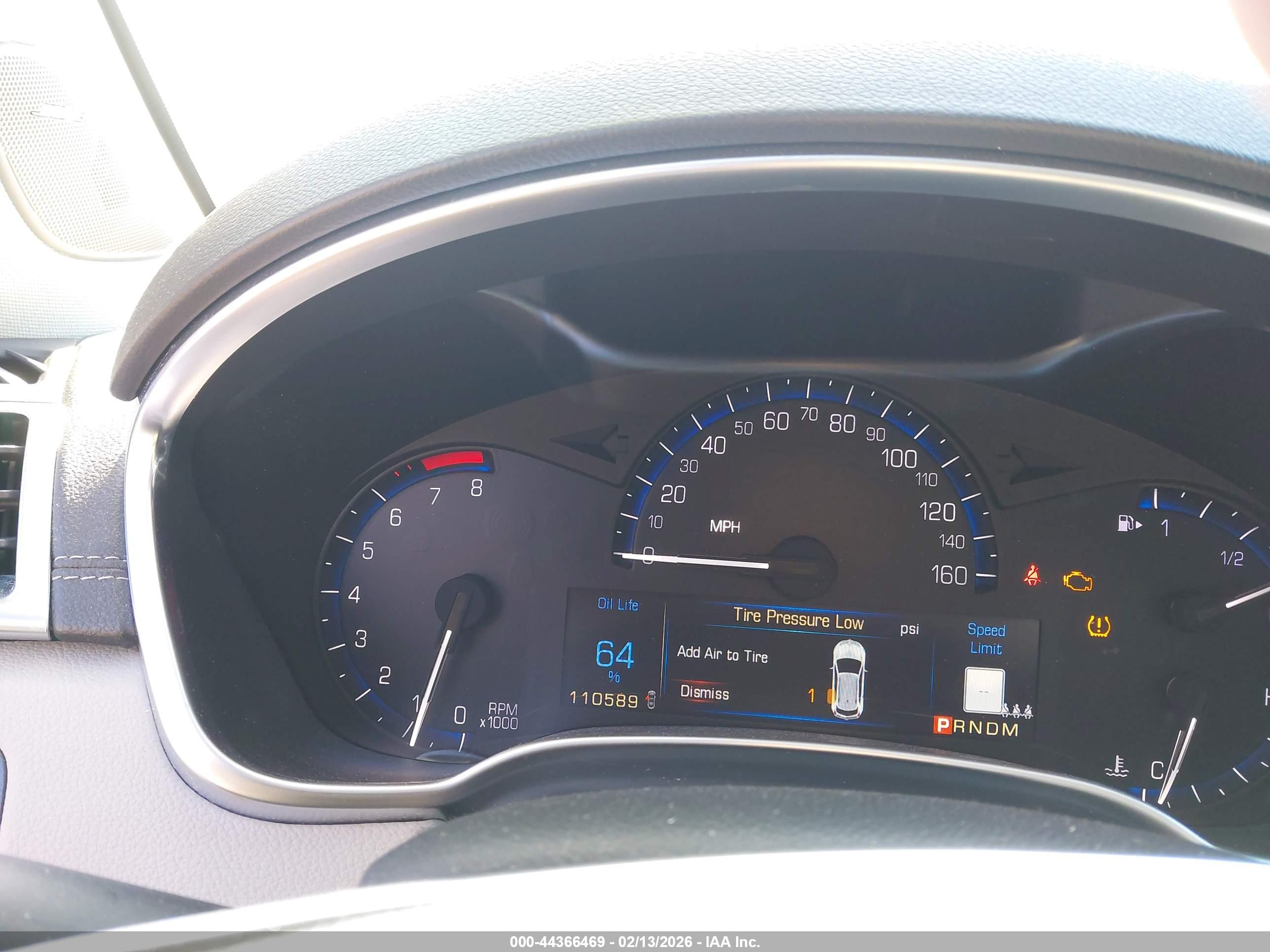 CADILLAC SRX image 7