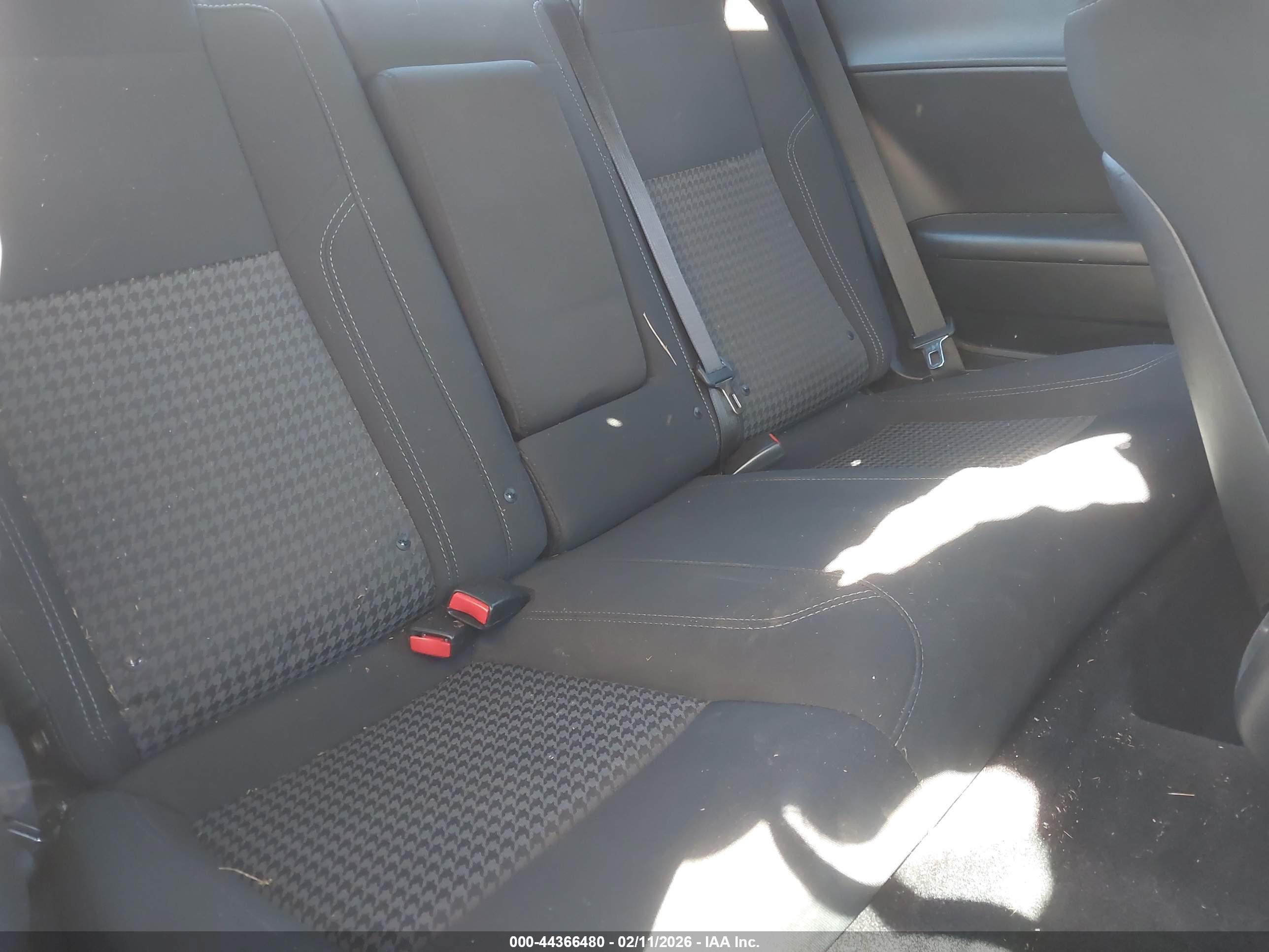 DODGE CHALLENGER image 8