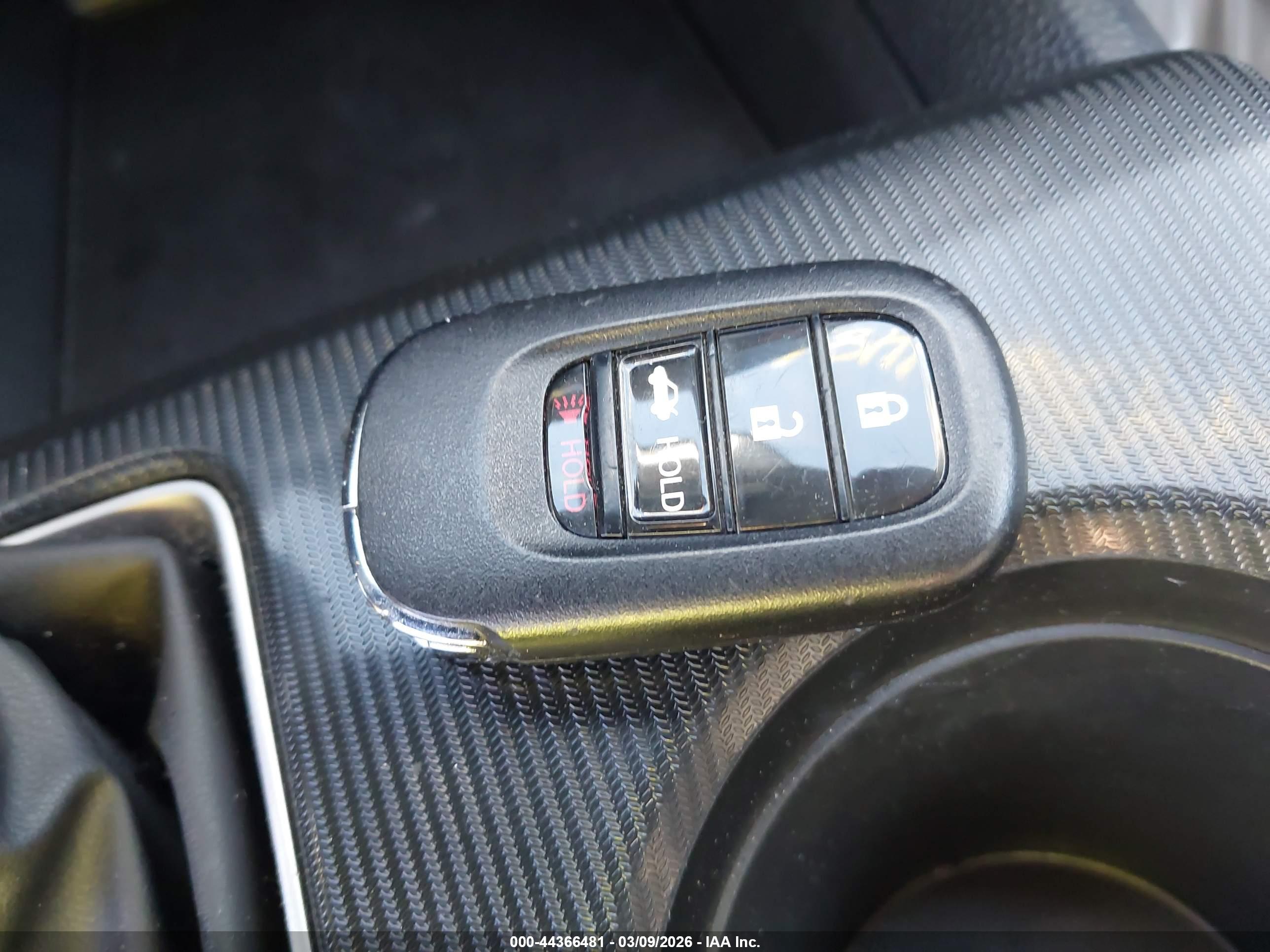 HONDA CIVIC image 11