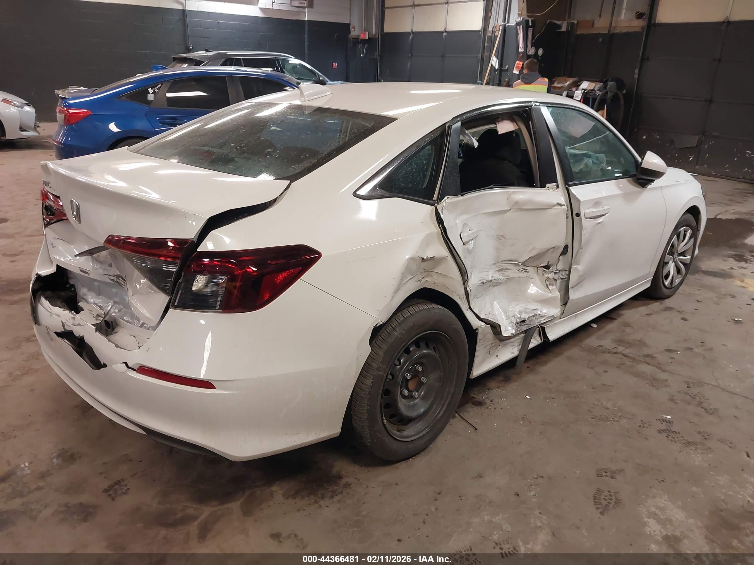 HONDA CIVIC image 4
