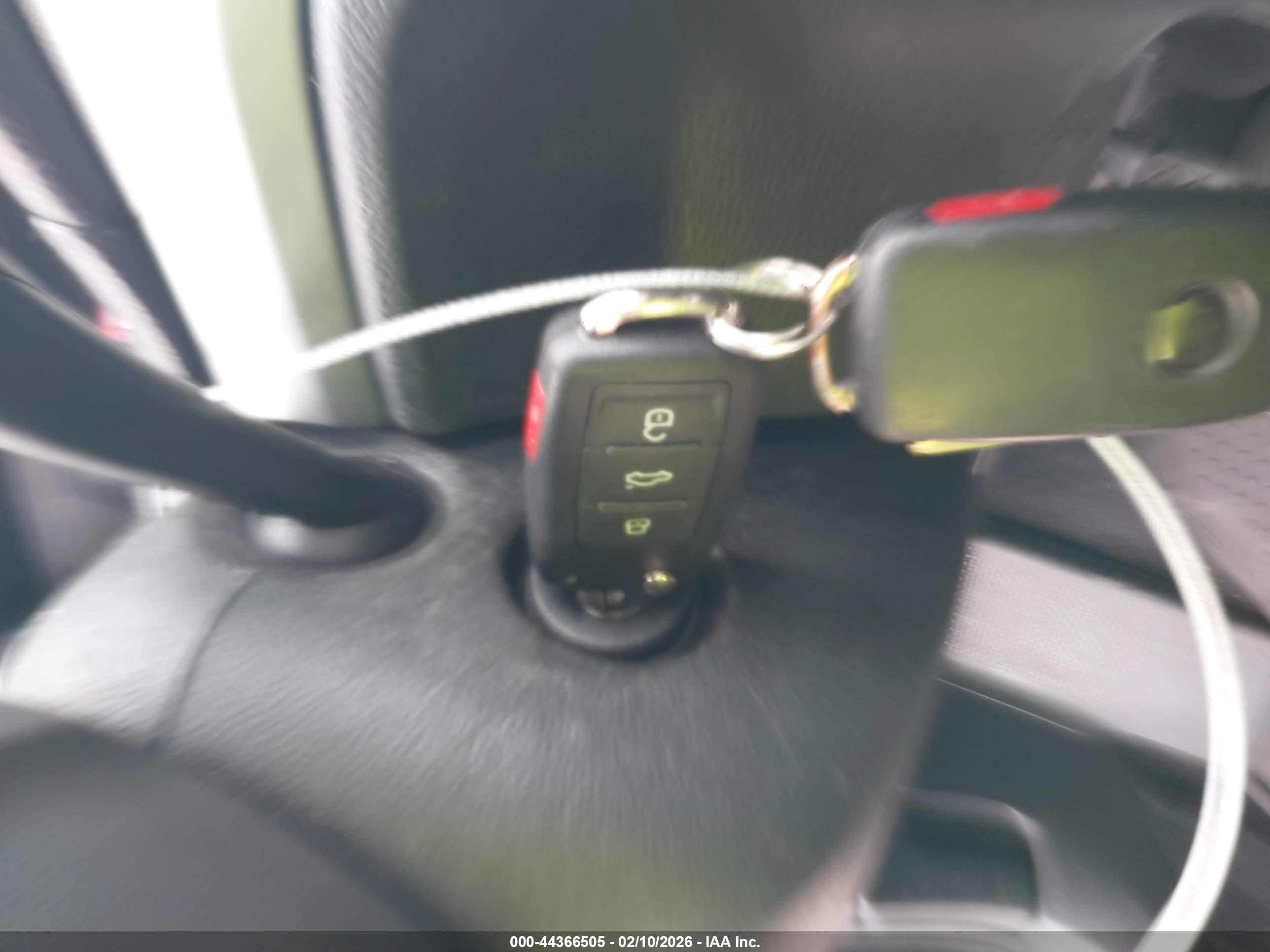VOLKSWAGEN PASSAT image 11