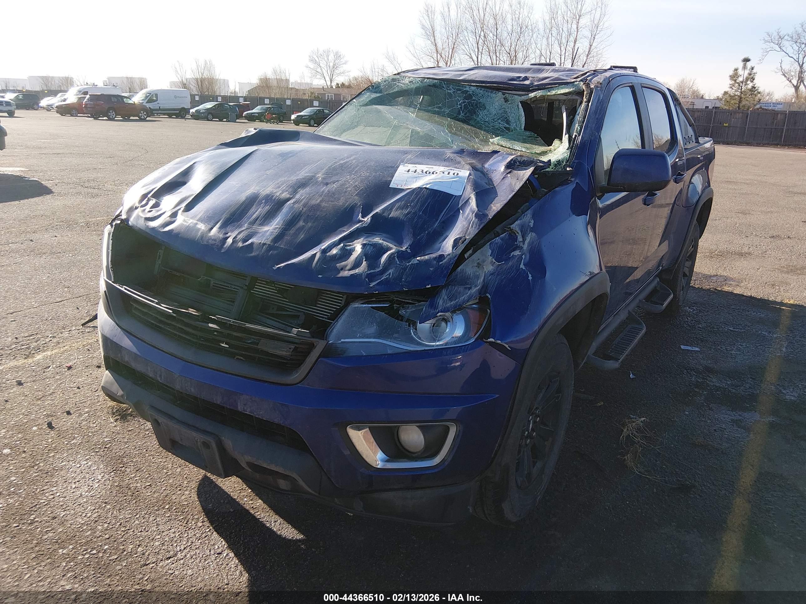 CHEVROLET COLORADO image 6