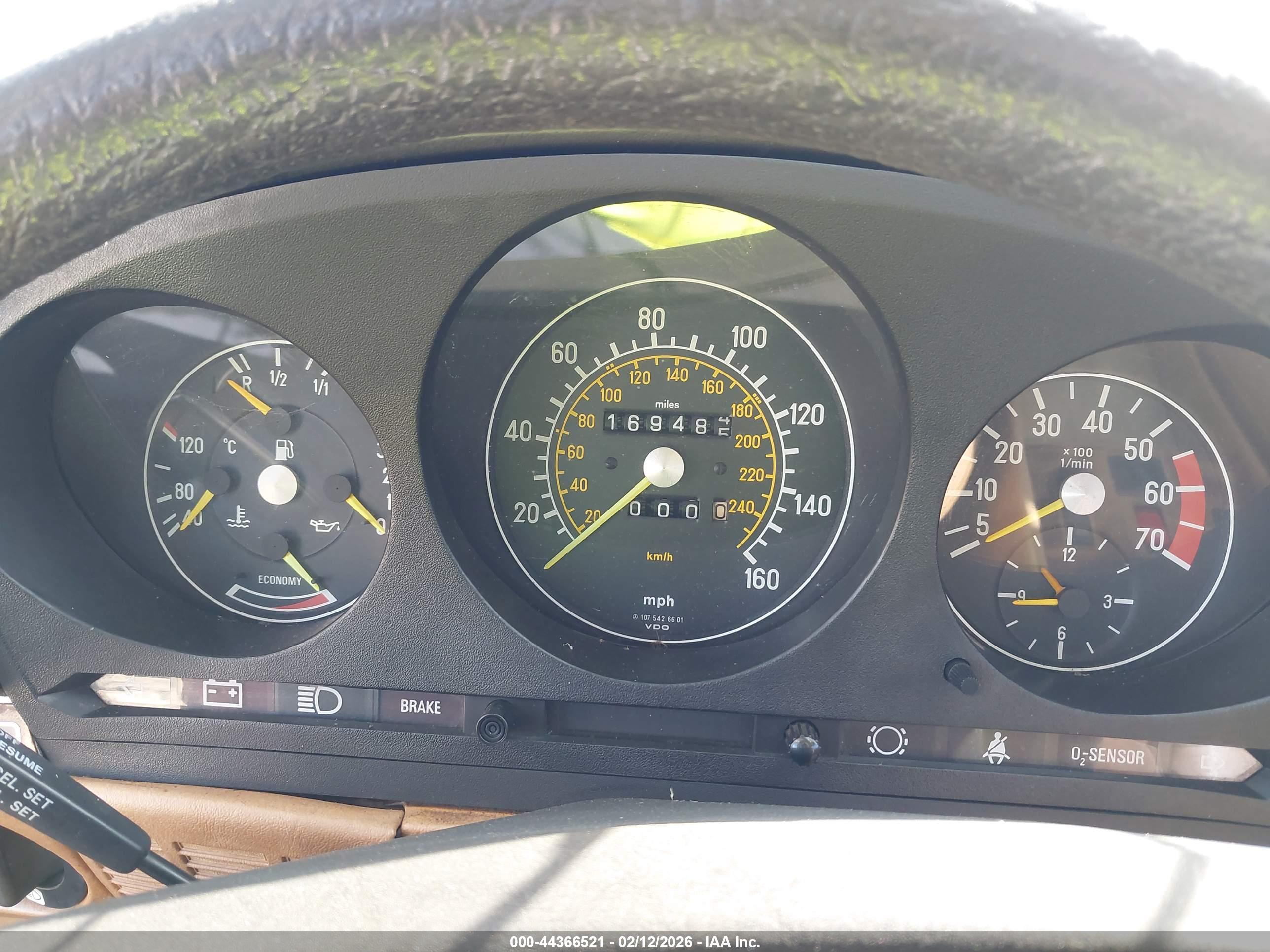MERCEDES-BENZ 380 image 7