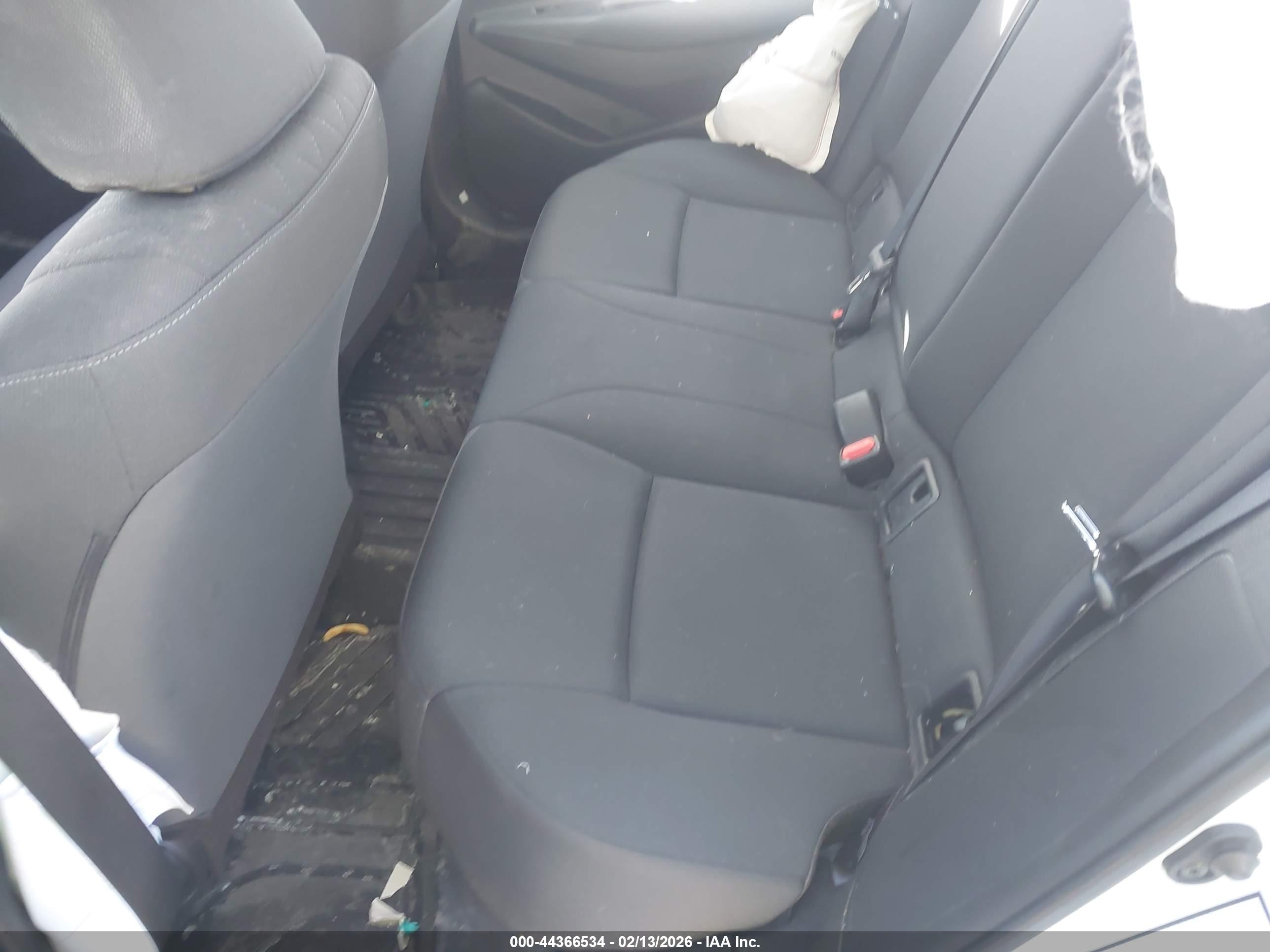 TOYOTA COROLLA image 8