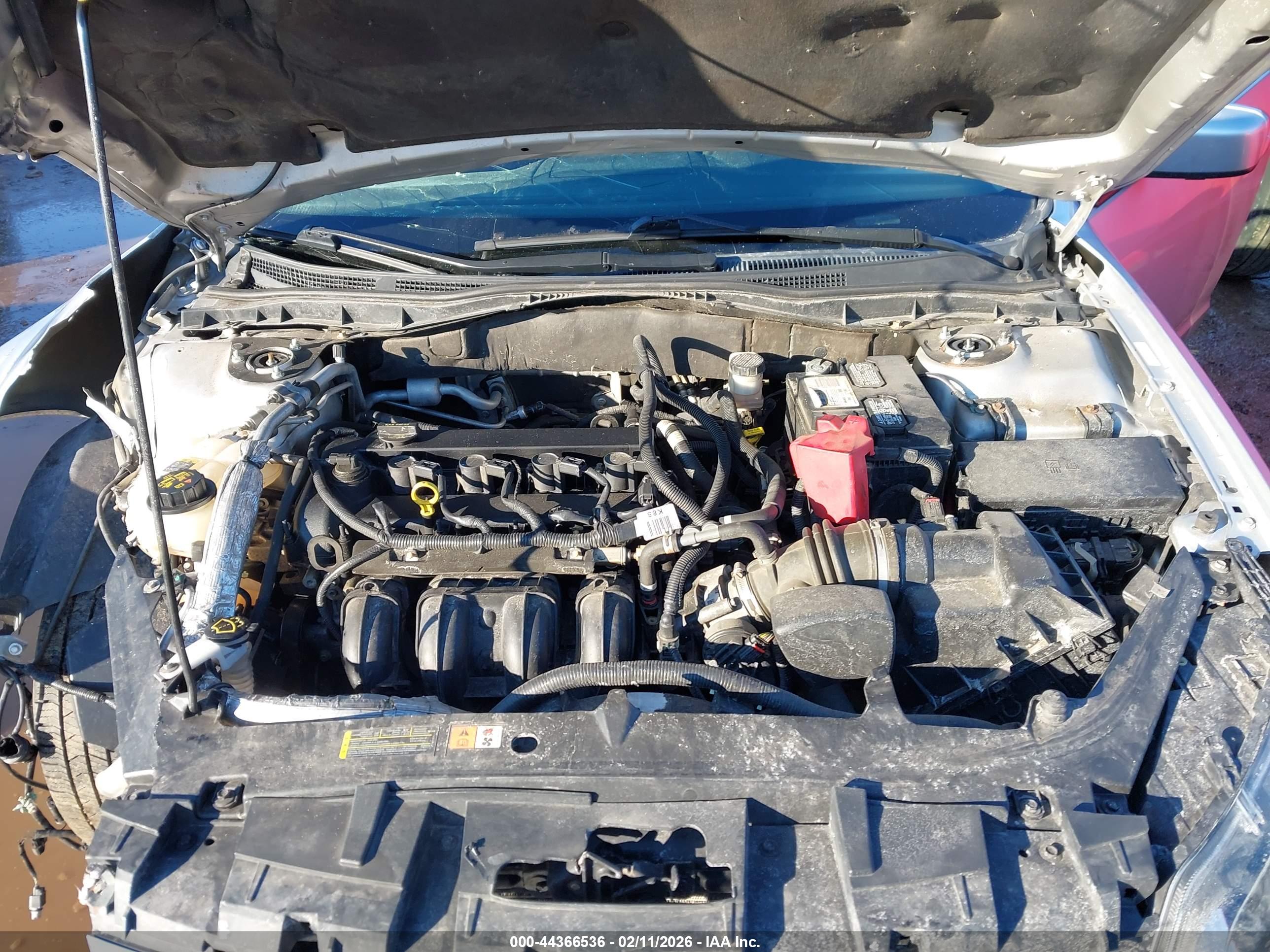 FORD FUSION image 10
