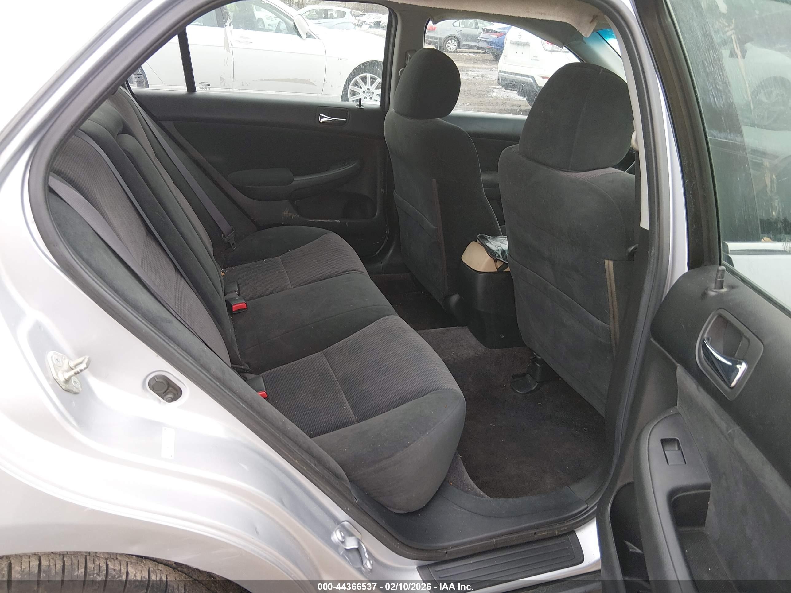 HONDA ACCORD image 8