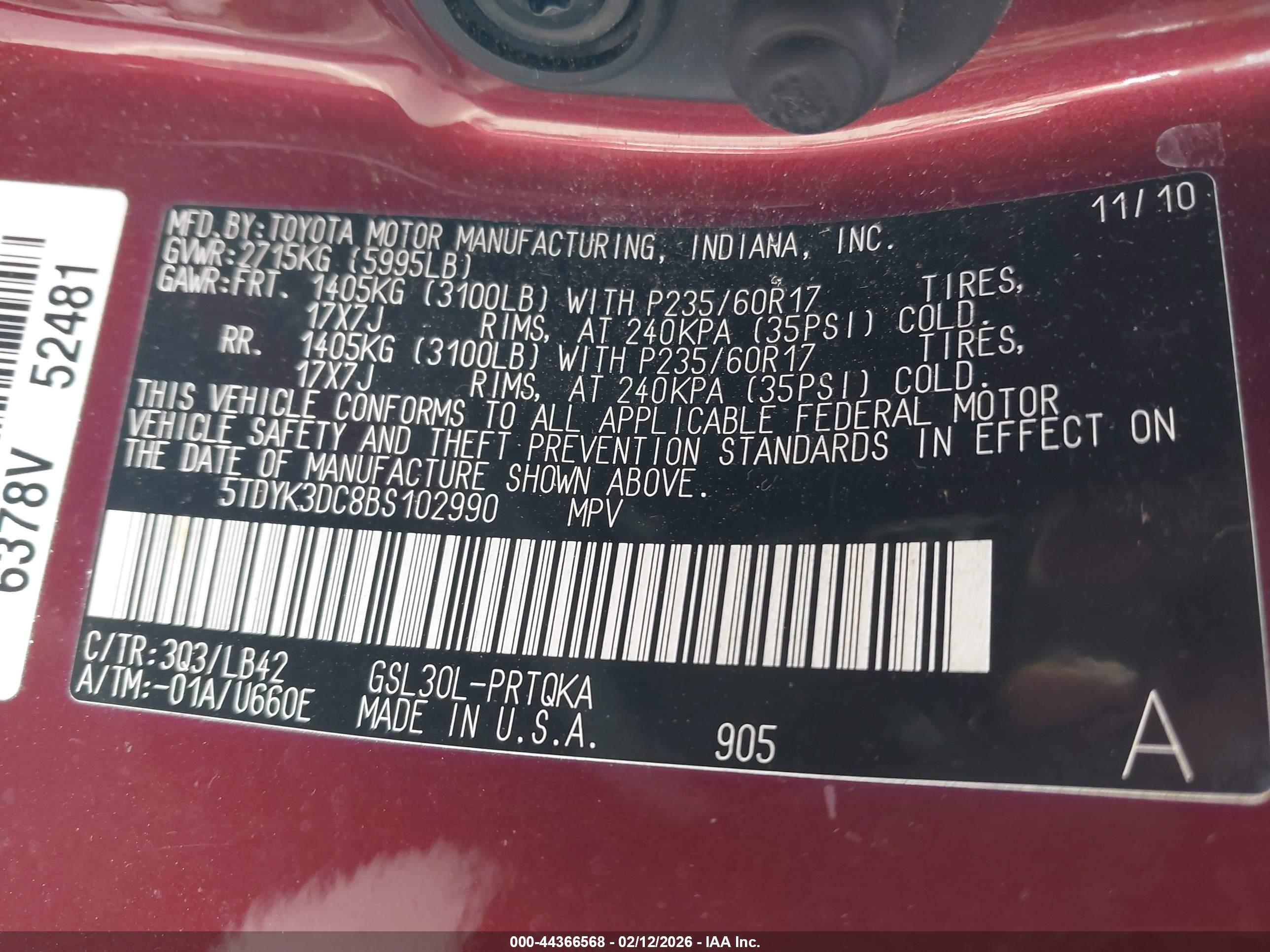TOYOTA SIENNA image 9